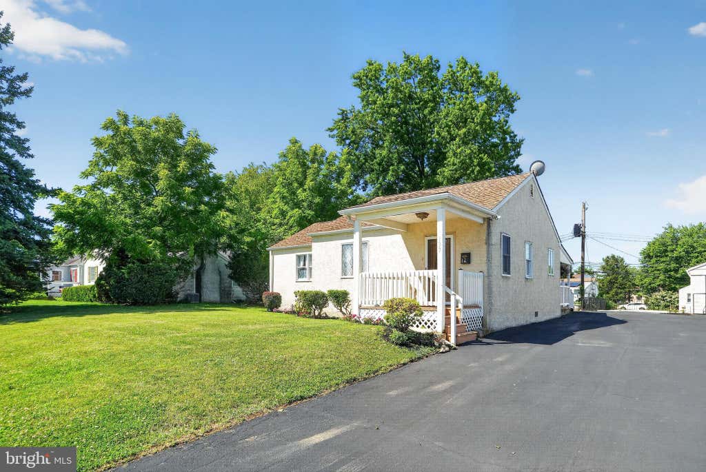 Photo of 137 Walker Lane, KING OF PRUSSIA, PA 19406 (MLS # PAMC2189880)
