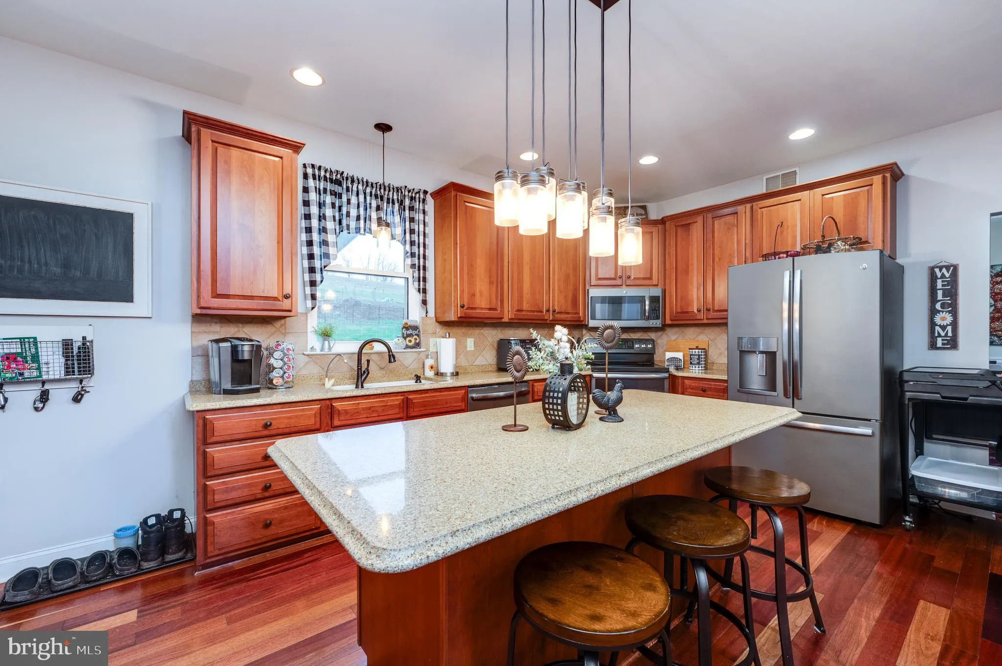 Mohnton, Pennsylvania 19540, United States, 4 Bedrooms Bedrooms, ,4 BathroomsBathrooms,Residential,Active,244256