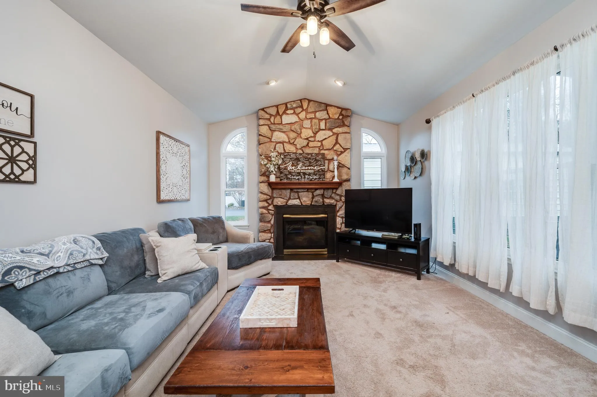 Mohnton, Pennsylvania 19540, United States, 4 Bedrooms Bedrooms, ,4 BathroomsBathrooms,Residential,Active,244256