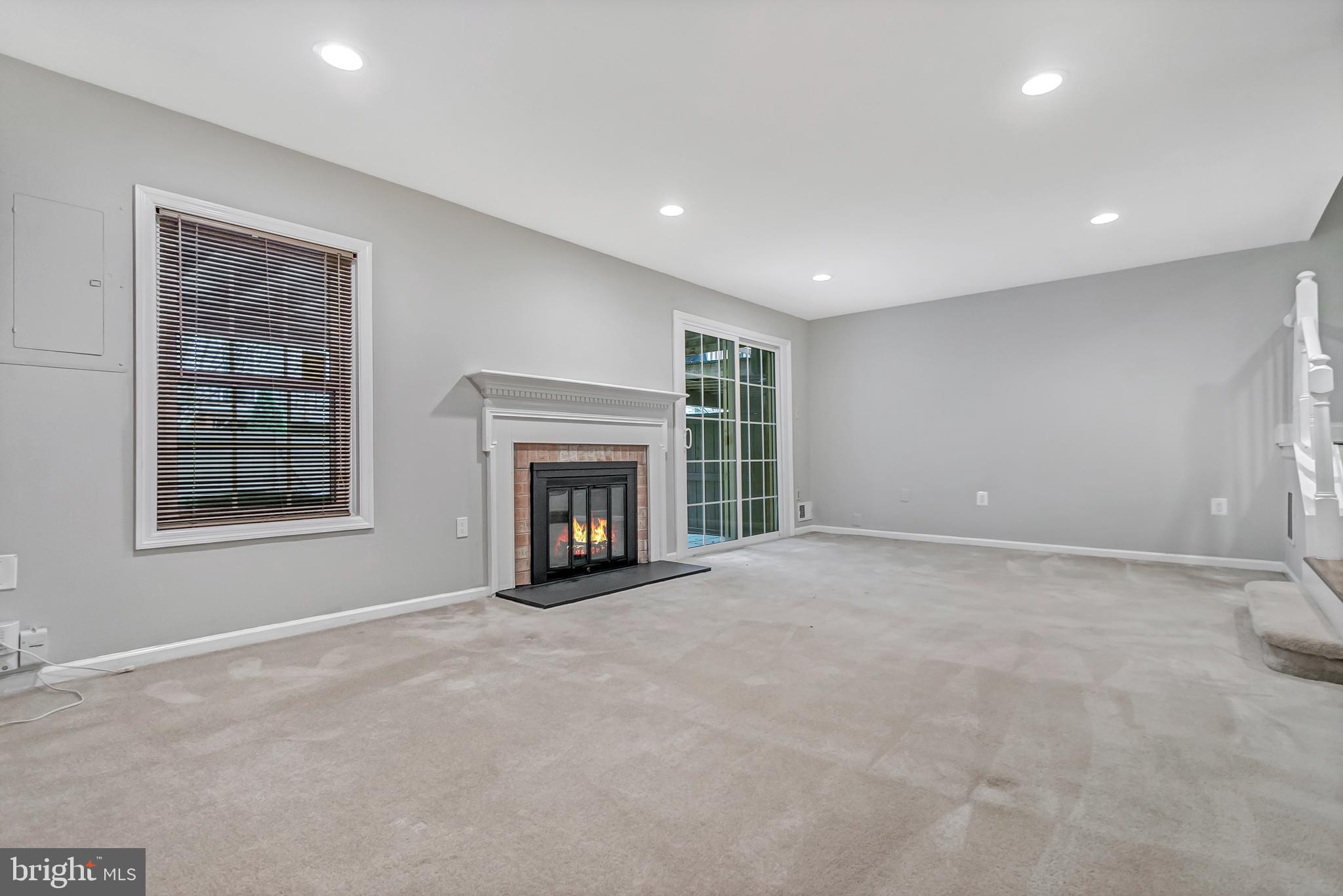 WILLOW CREEK - Residential