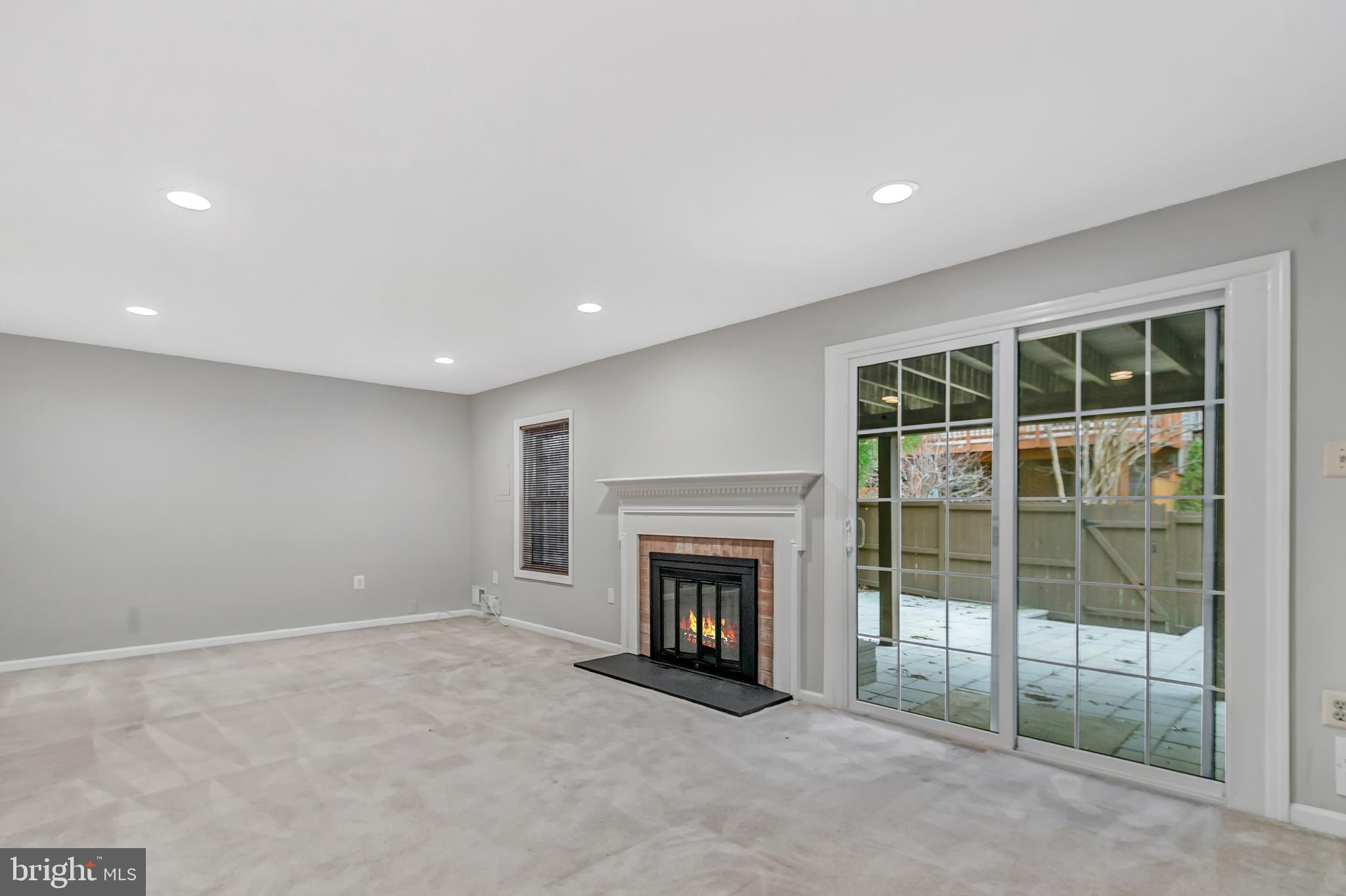 WILLOW CREEK - Residential