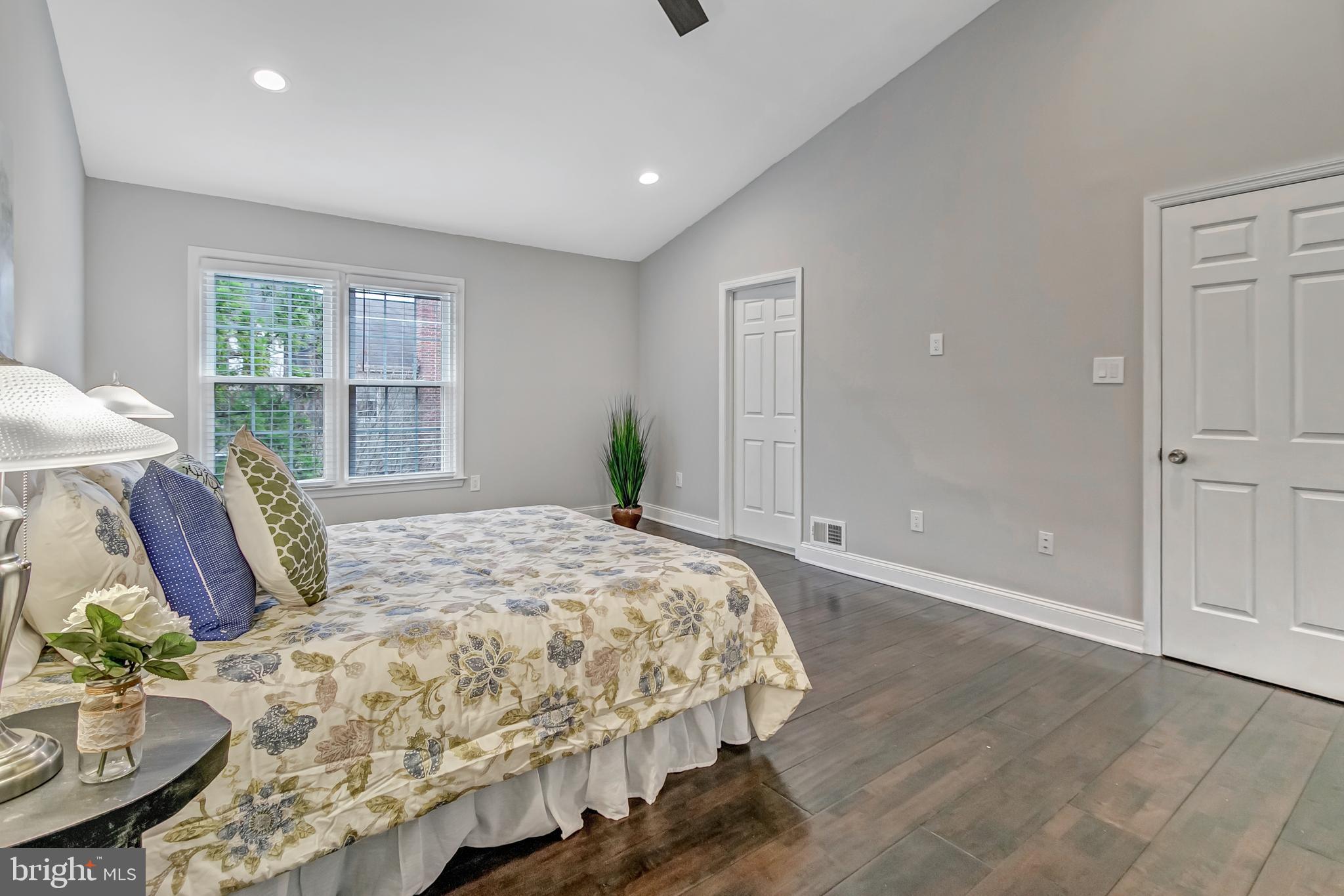 WILLOW CREEK - Residential