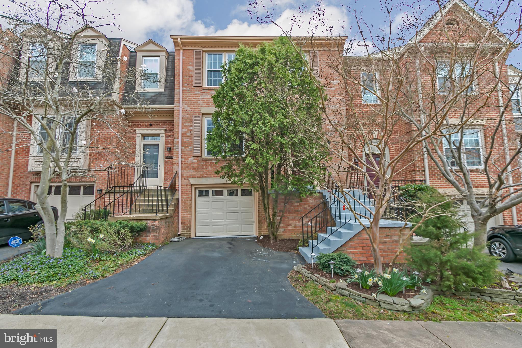 WILLOW CREEK - Residential