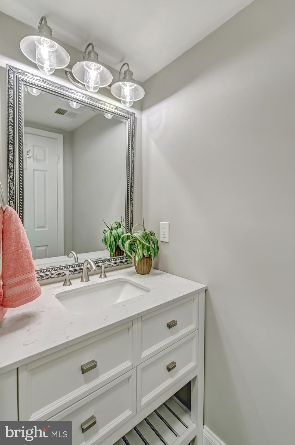 WILLOW CREEK - Residential