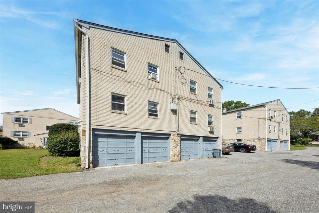 Photo of 354 S Swarthmore Avenue #B-3, SWARTHMORE, PA 19081 (MLS # PADE2100818)