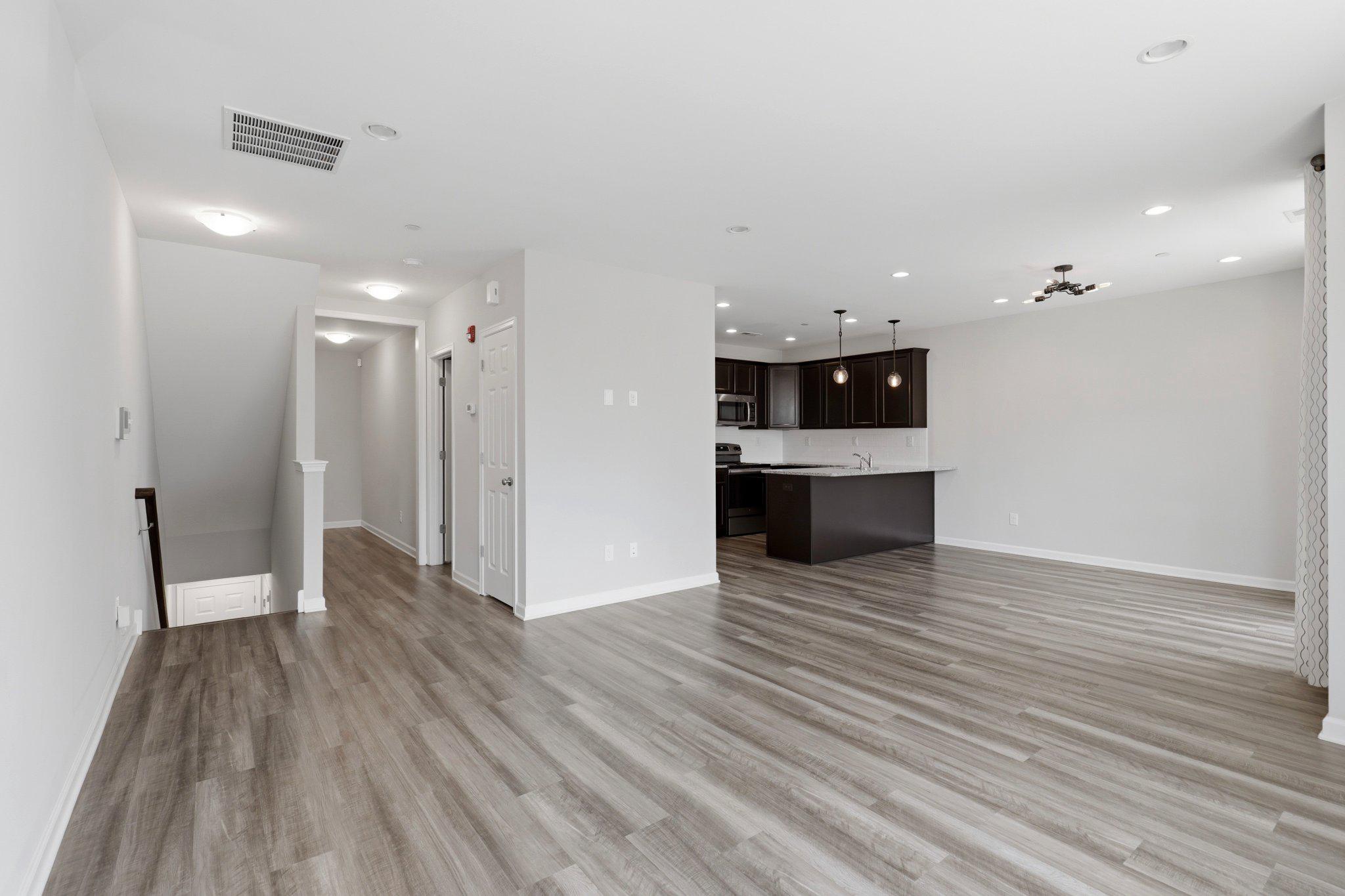 ARBOR KNOLL - Residential