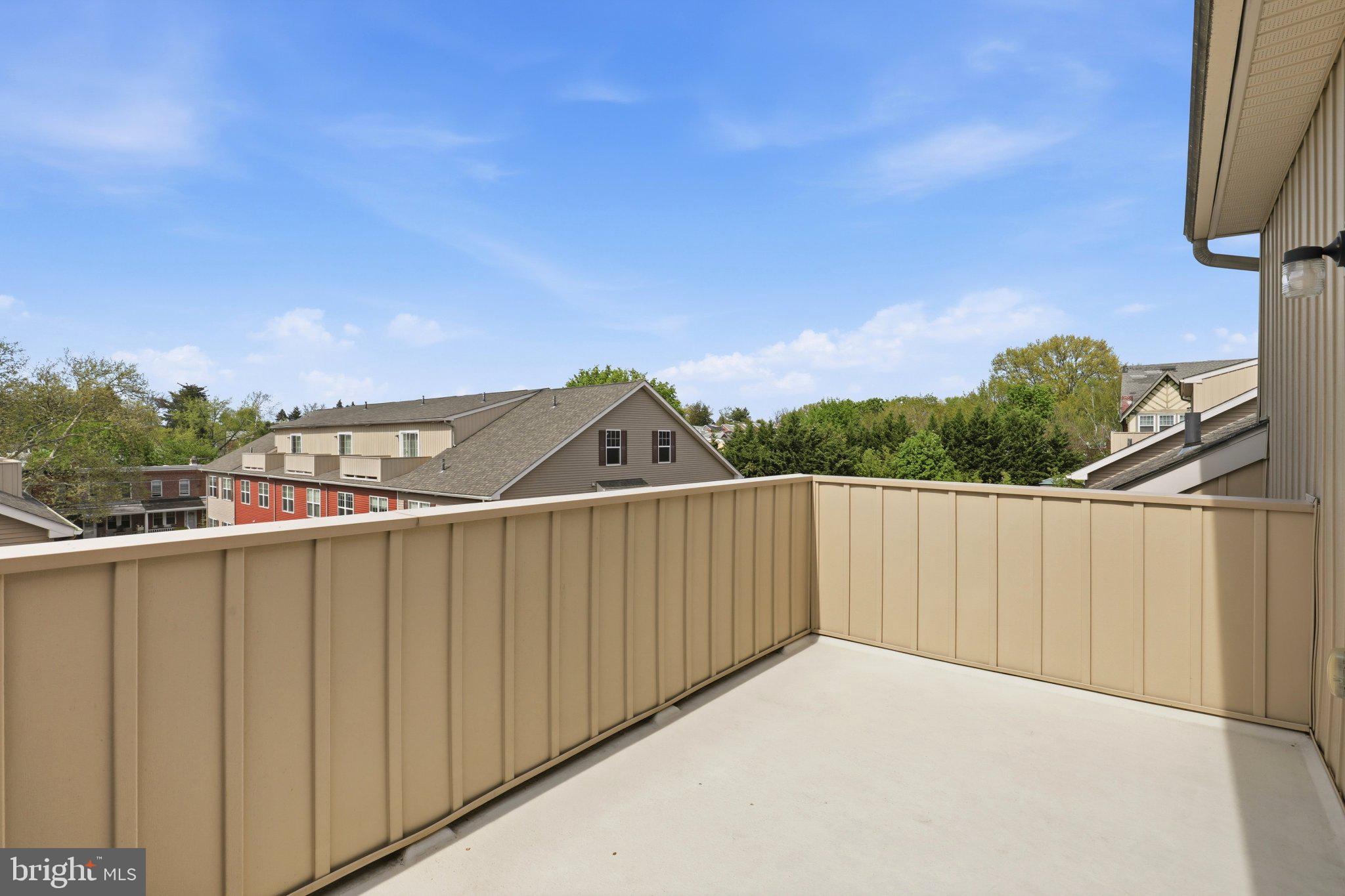 ARBOR KNOLL - Residential