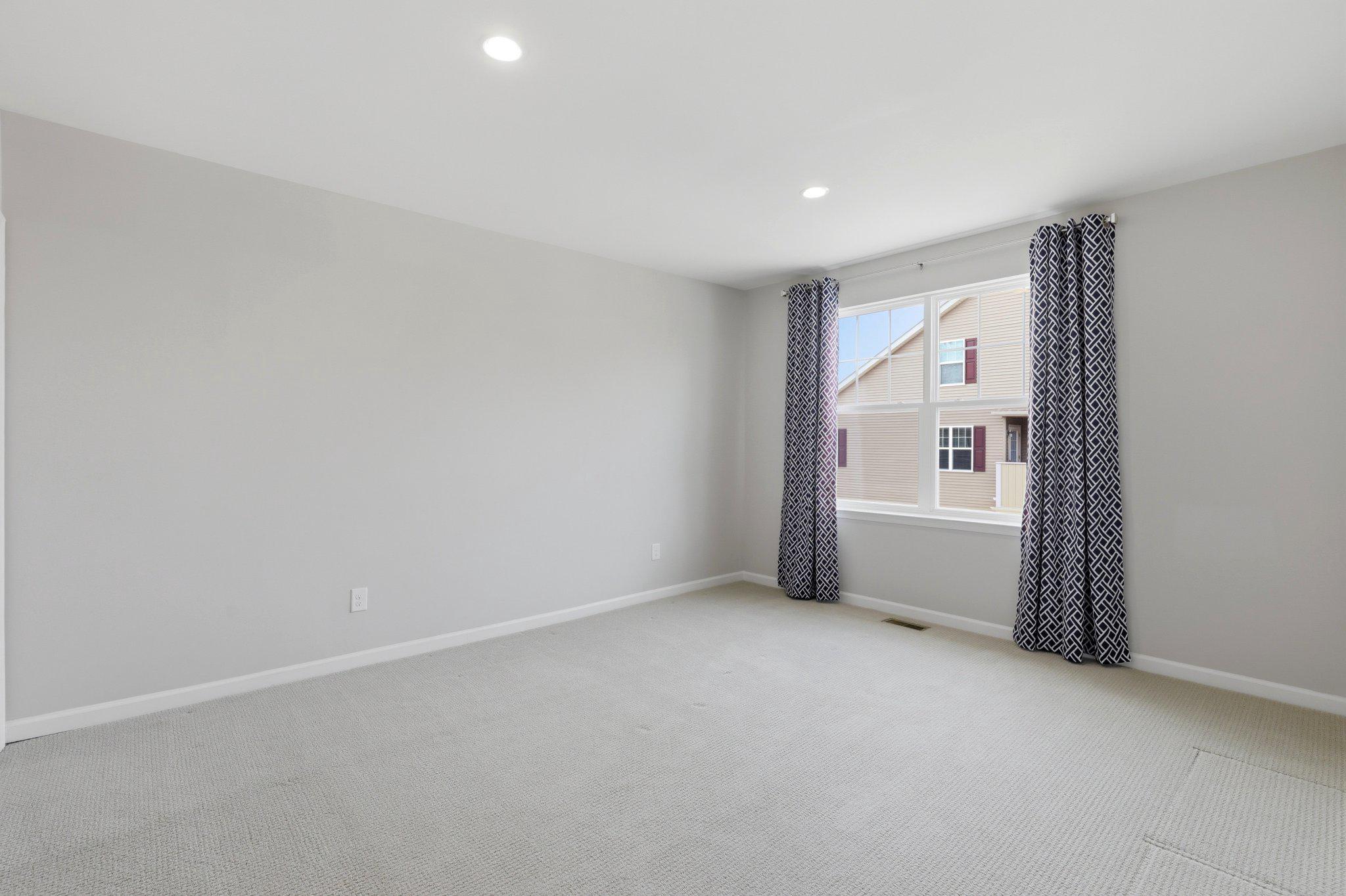 ARBOR KNOLL - Residential