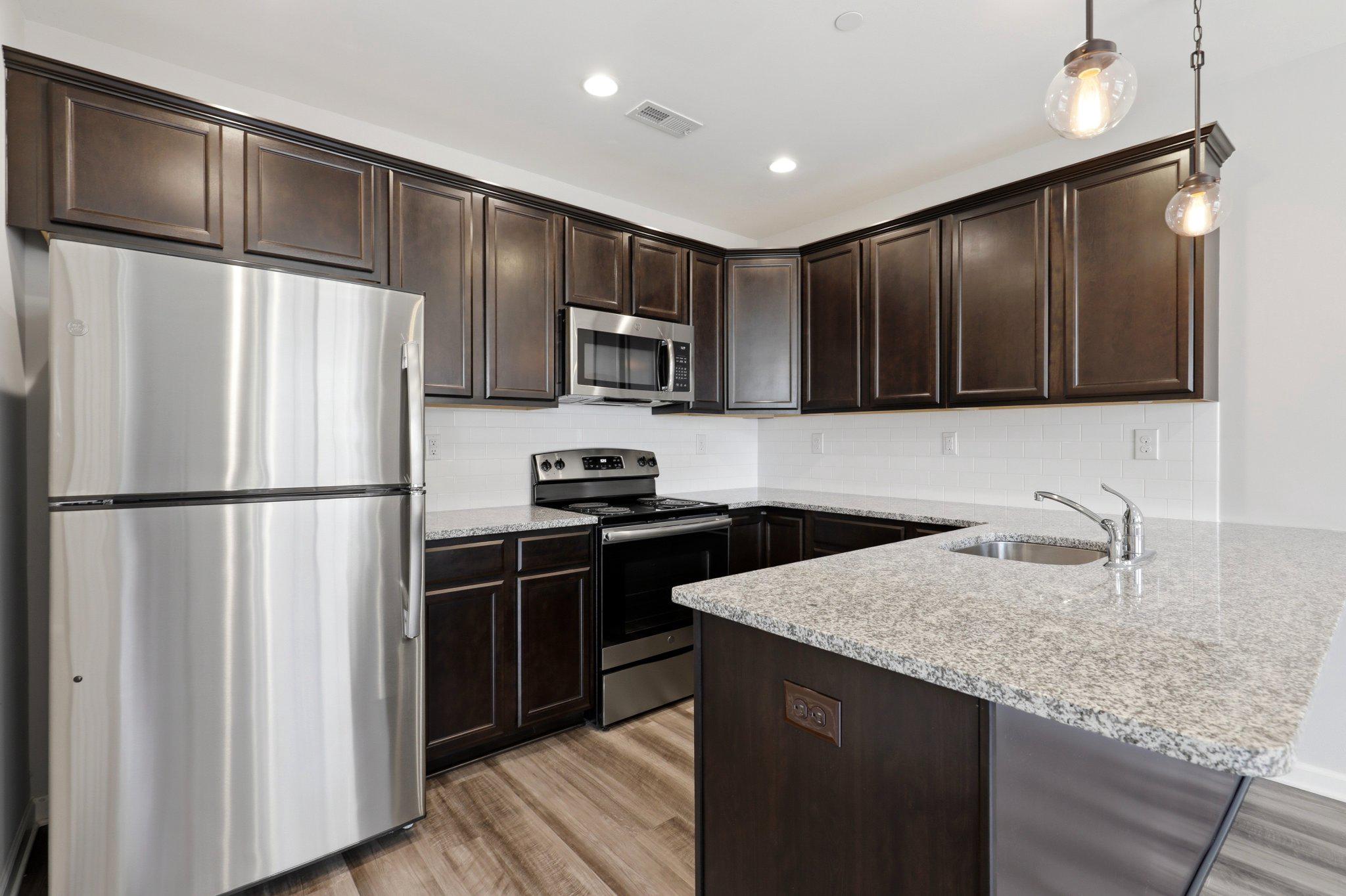 ARBOR KNOLL - Residential