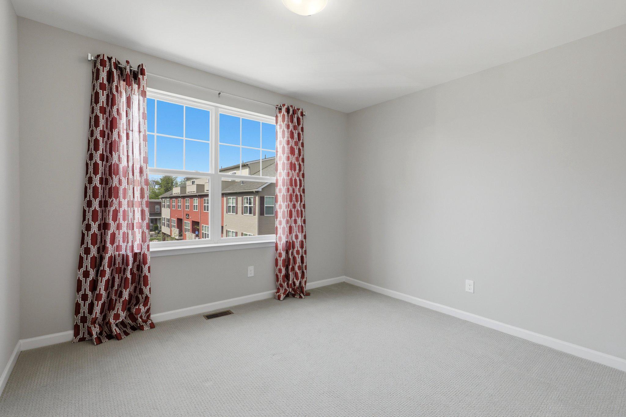 ARBOR KNOLL - Residential