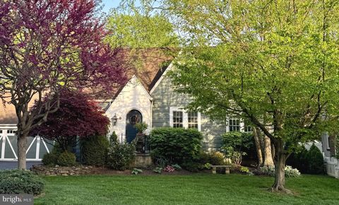 835 BEECHWOOD ROAD HAVERTOWN PA 19083