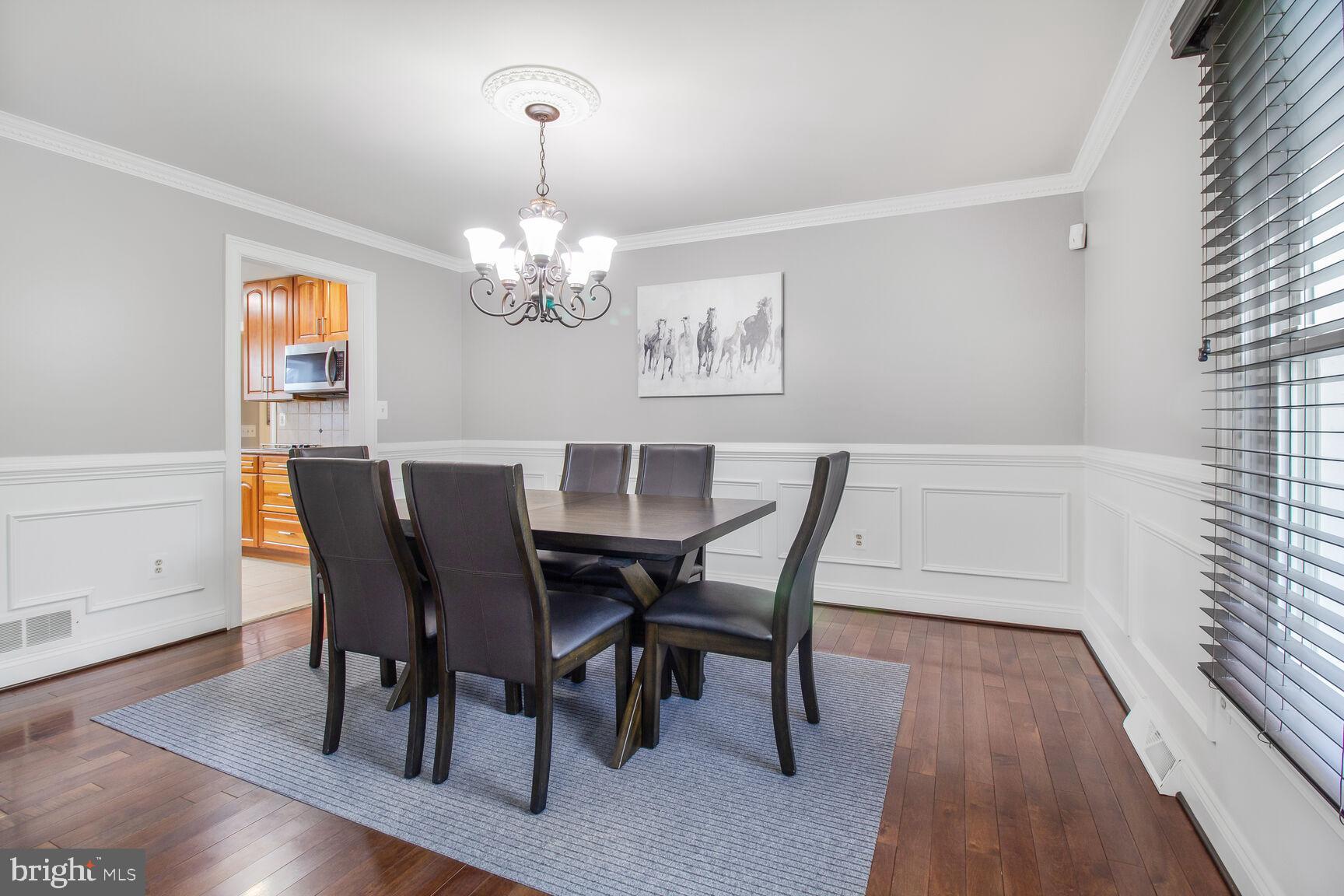 2591 LOUANNE COURT