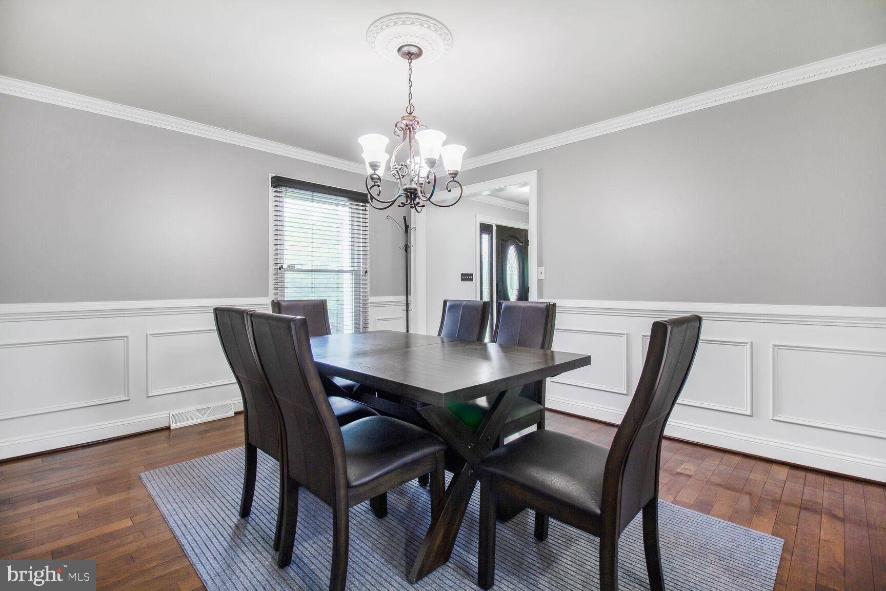 2591 LOUANNE COURT
