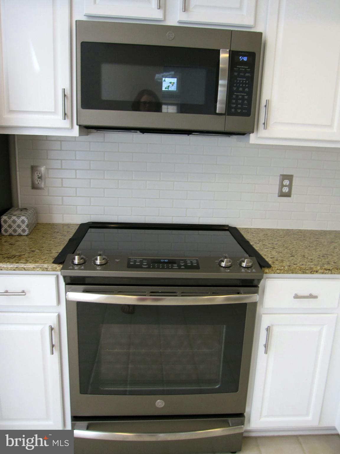 RIVA TRACE/SPRING PLACE - Residential