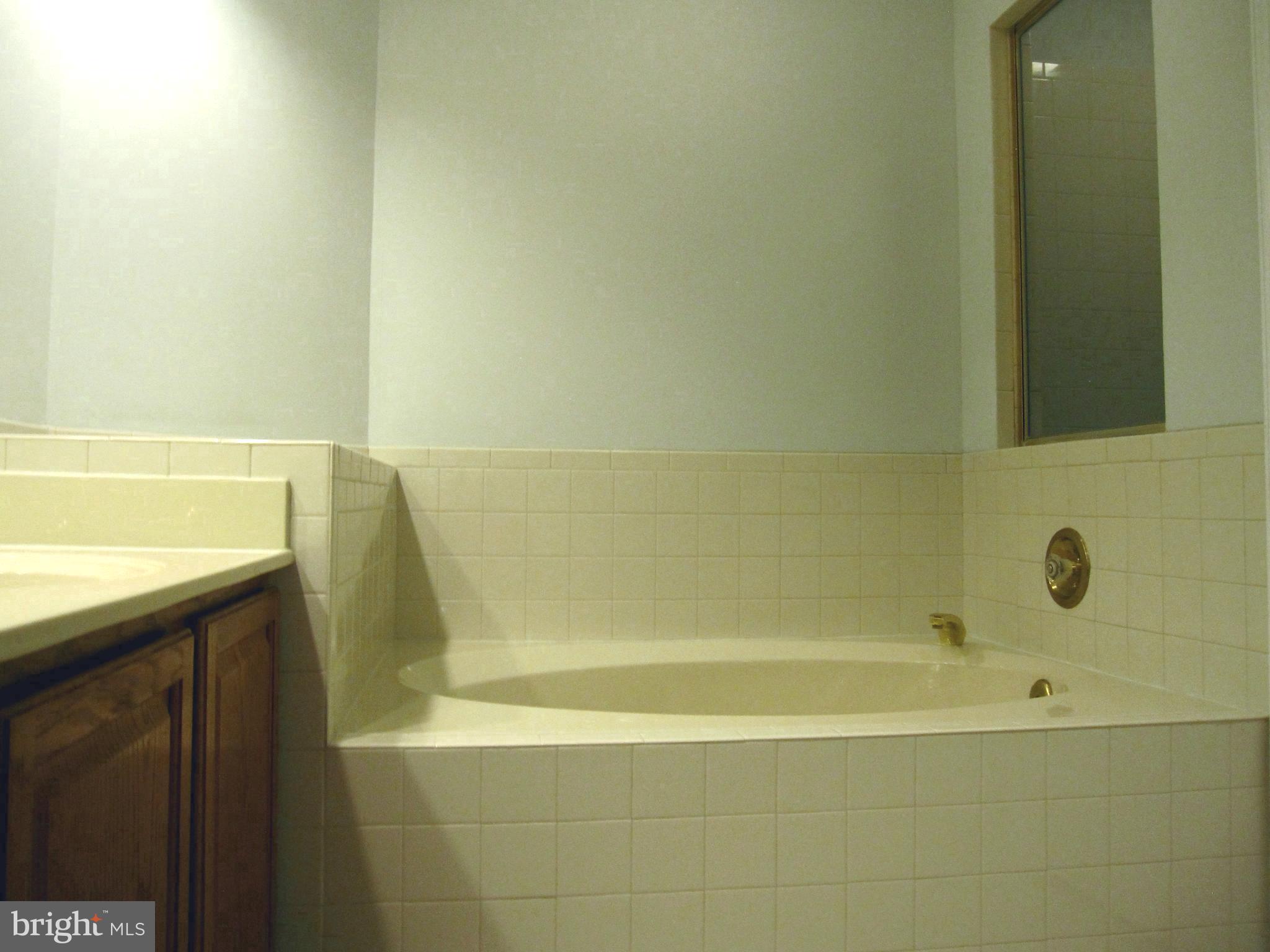 RIVA TRACE/SPRING PLACE - Residential