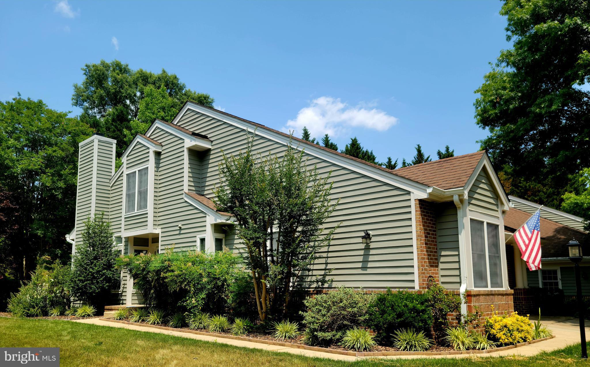 RIVA TRACE/SPRING PLACE - Residential