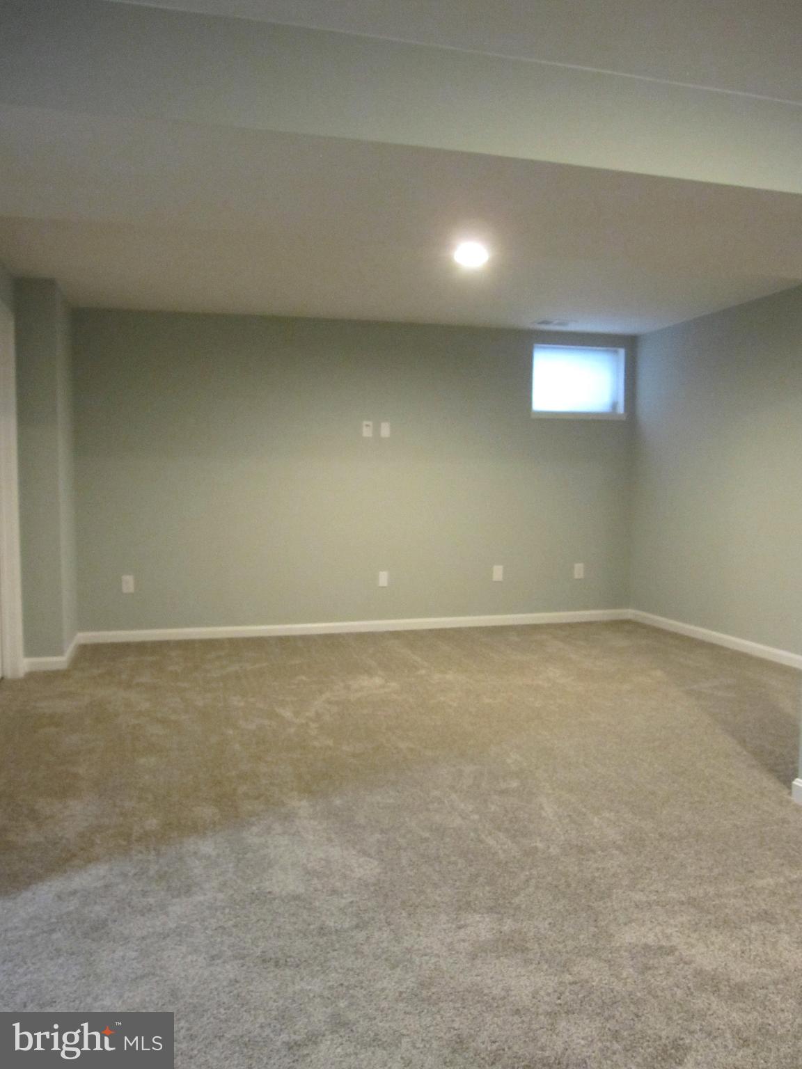 RIVA TRACE/SPRING PLACE - Residential