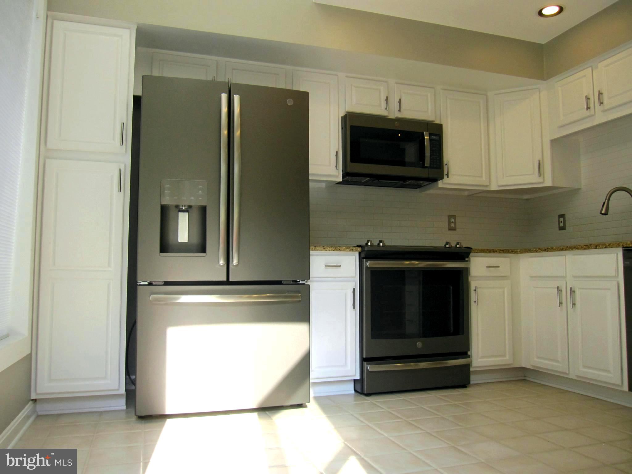 RIVA TRACE/SPRING PLACE - Residential