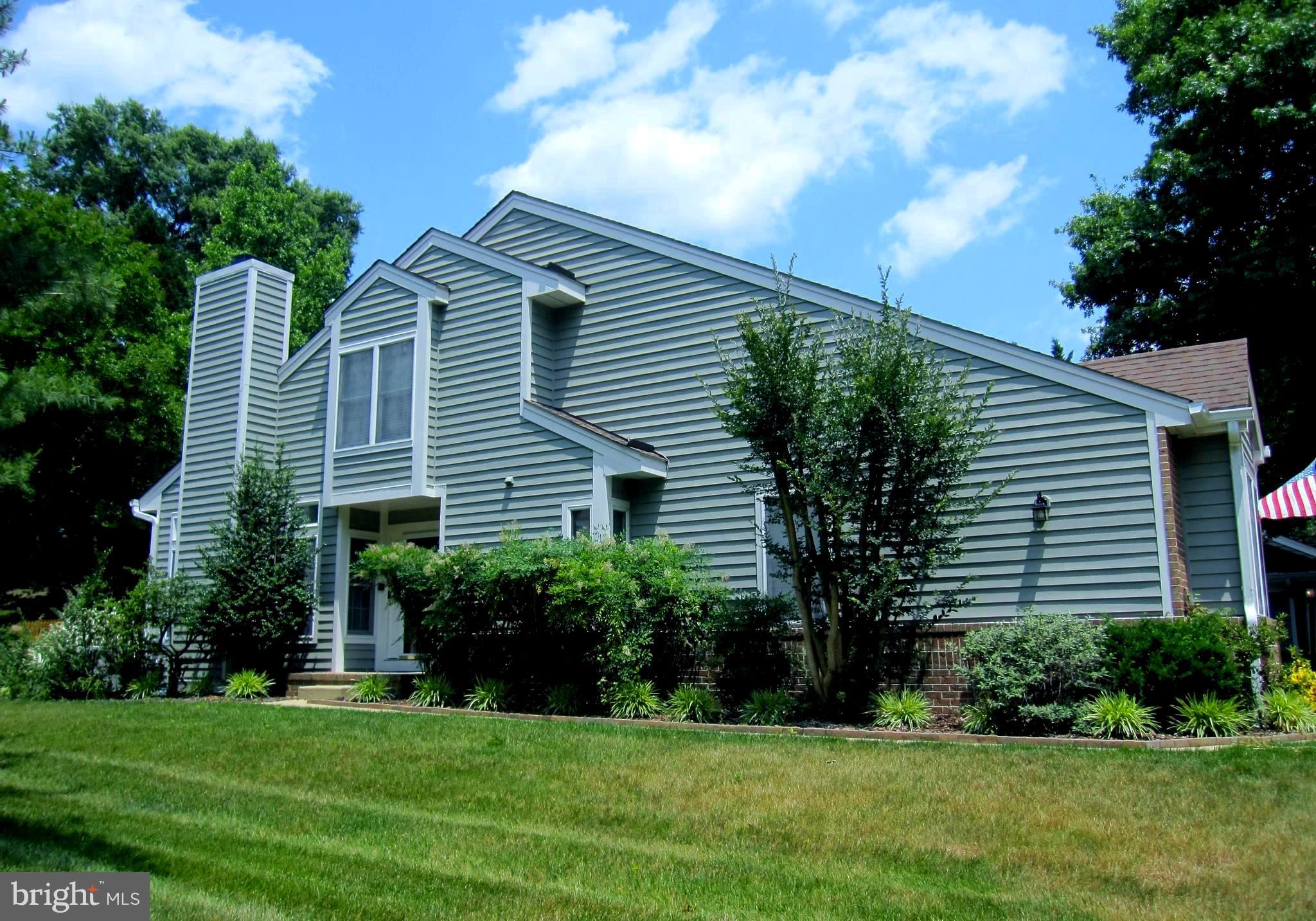 RIVA TRACE/SPRING PLACE - Residential