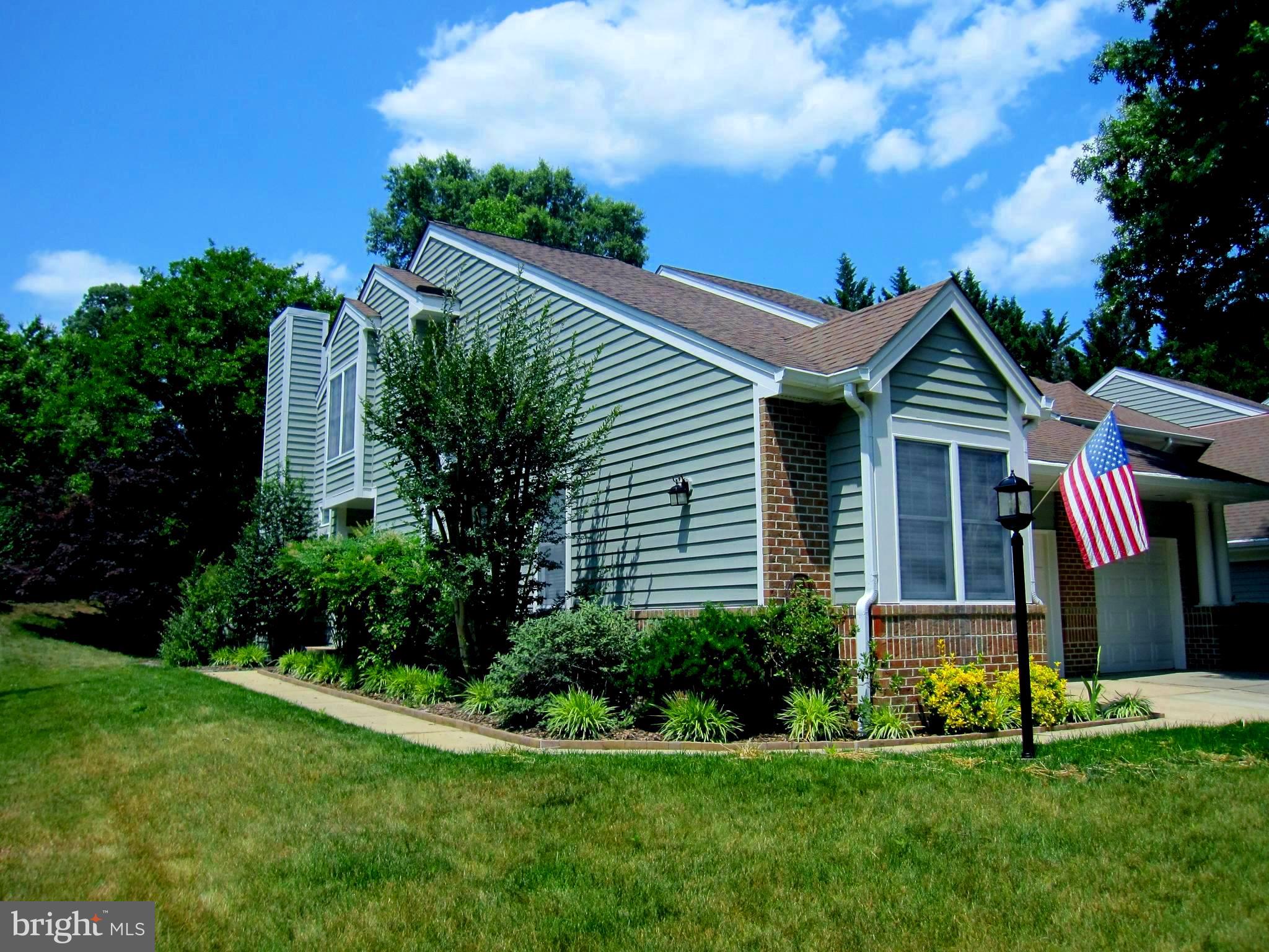 RIVA TRACE/SPRING PLACE - Residential