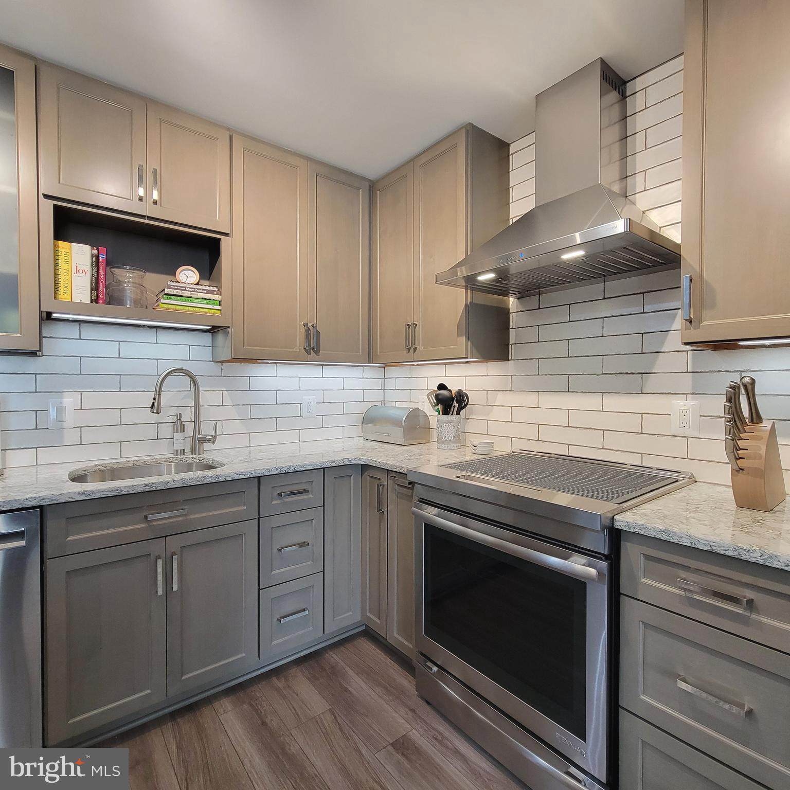 155 POTOMAC PSGE 413