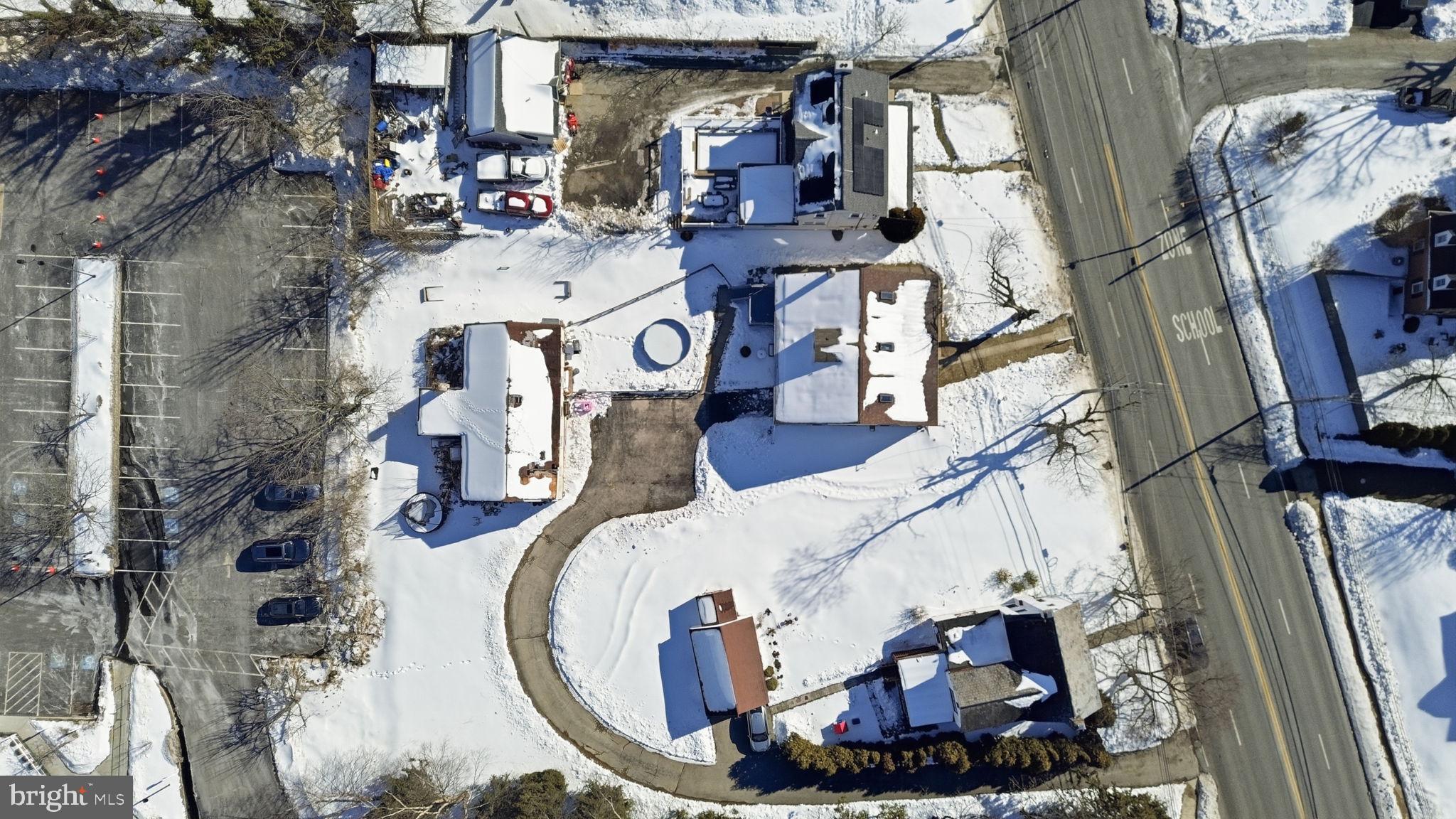 LAFAYETTE HILL - Residential