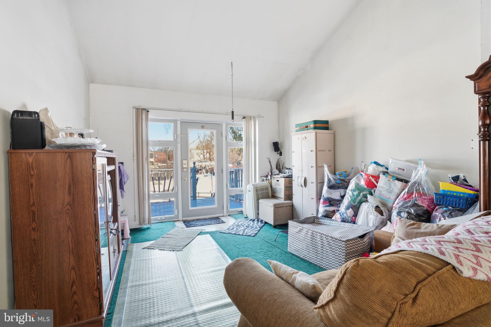 LAFAYETTE HILL - Residential