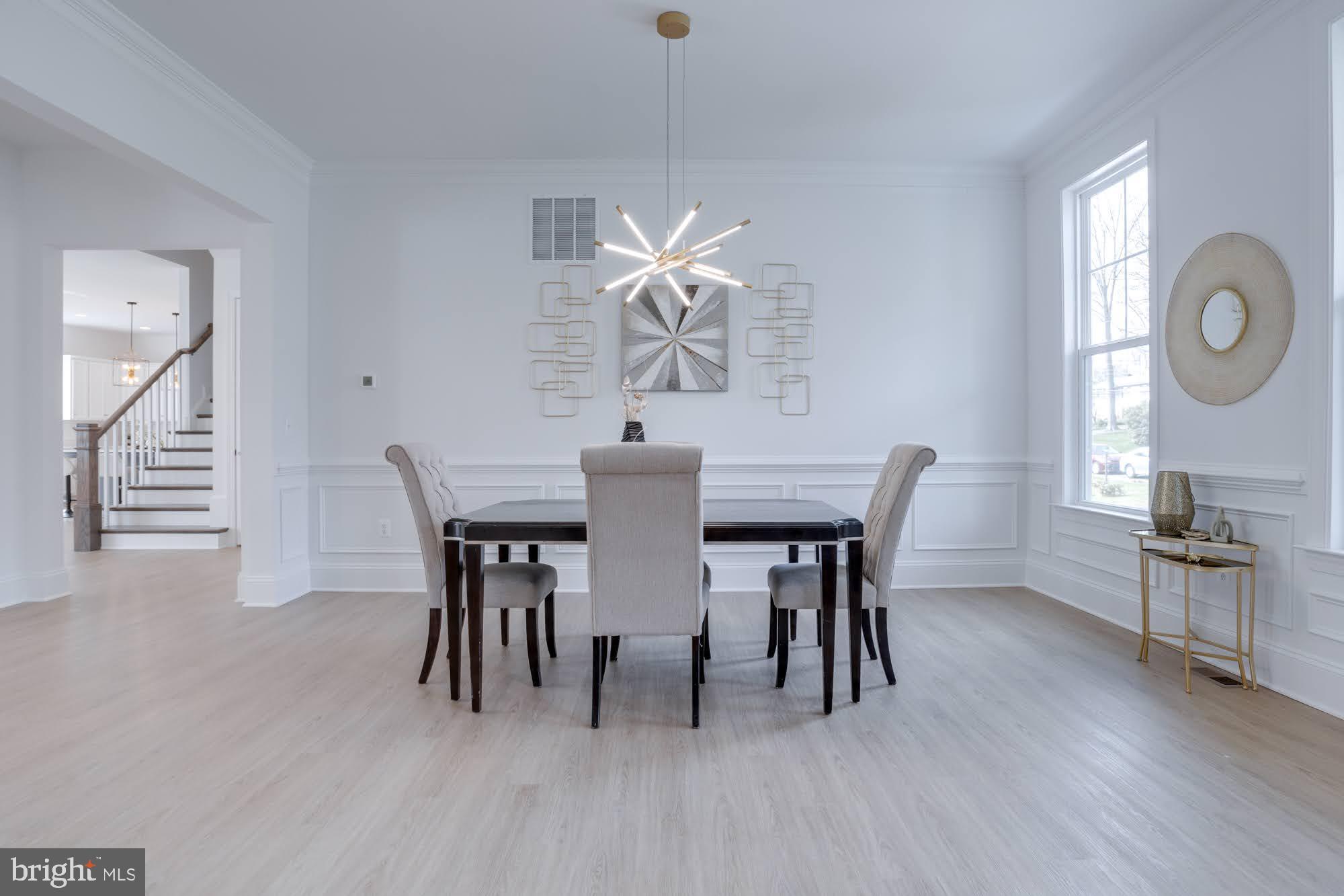 FAIRFAX ACRES - Residential