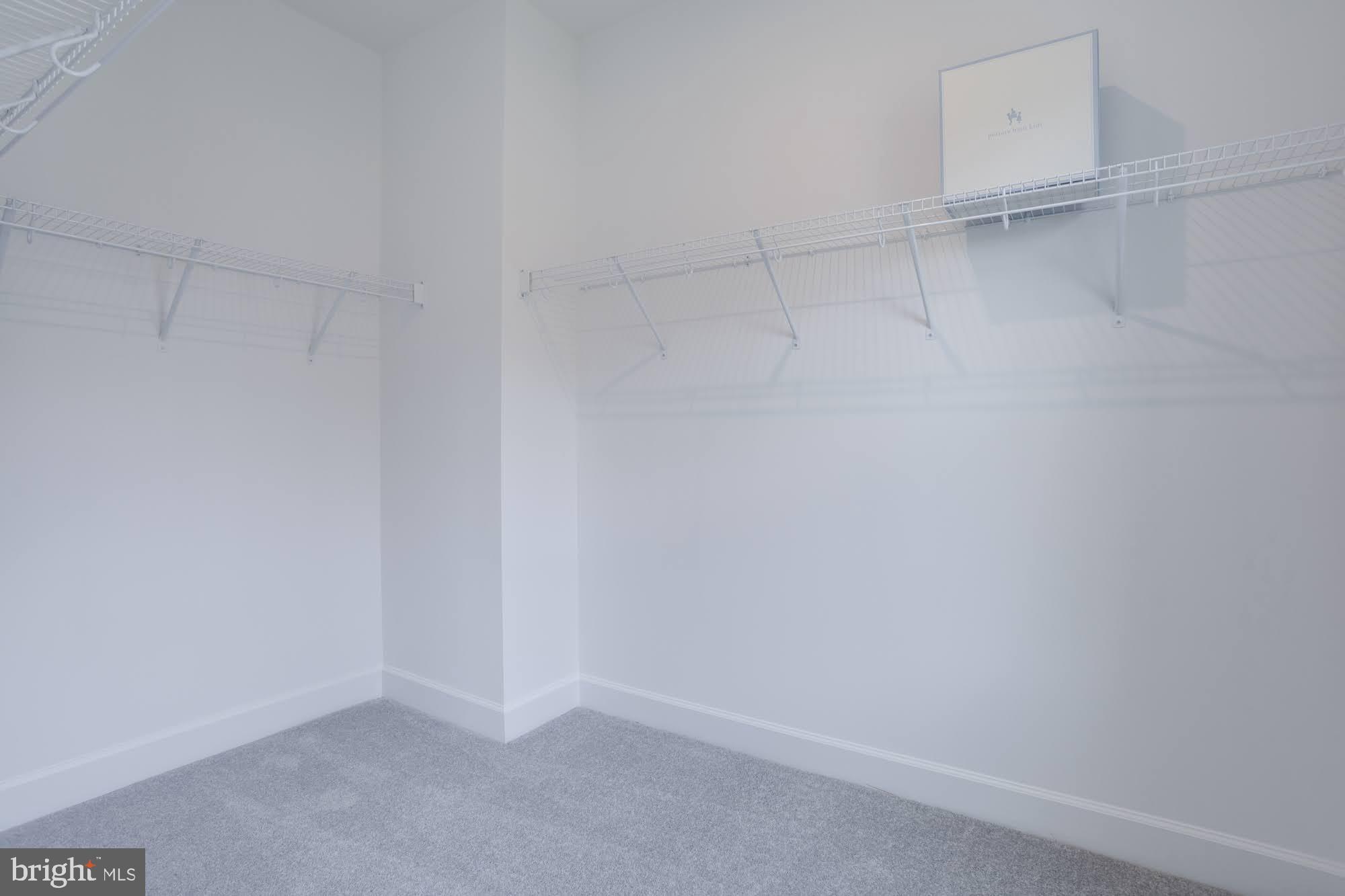 FAIRFAX ACRES - Residential