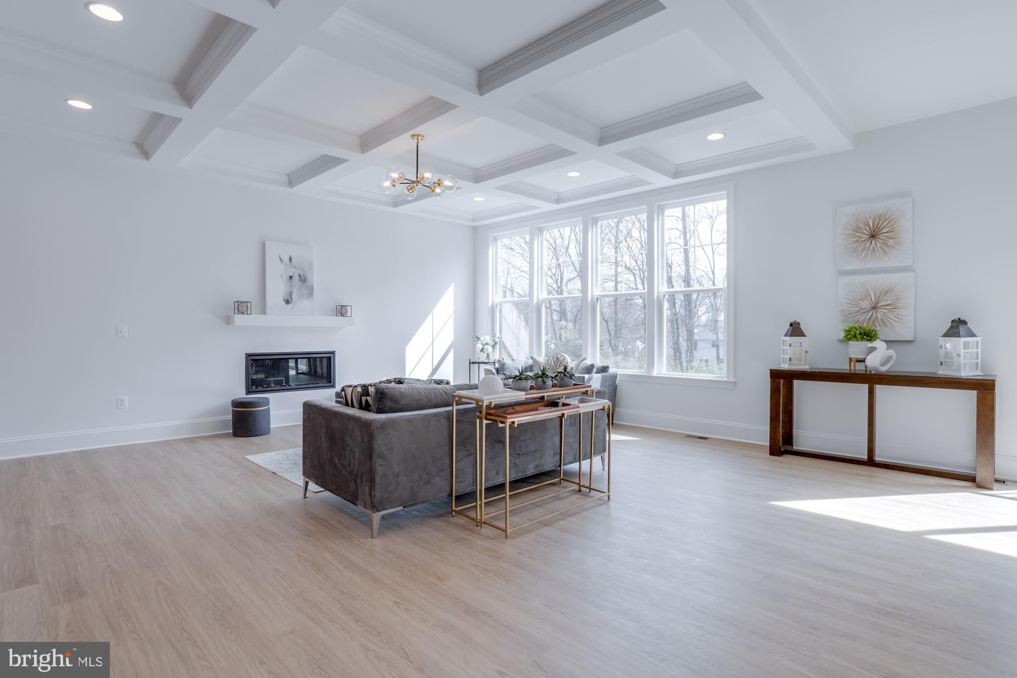 FAIRFAX ACRES - Residential