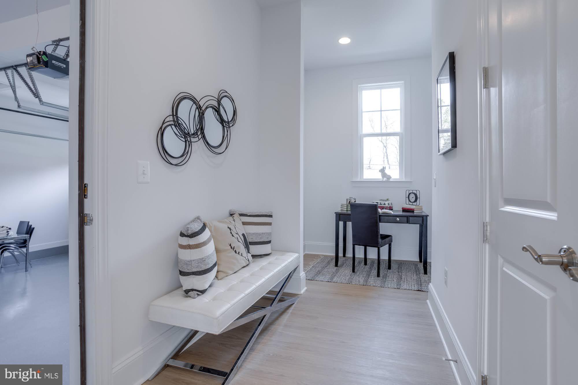 FAIRFAX ACRES - Residential