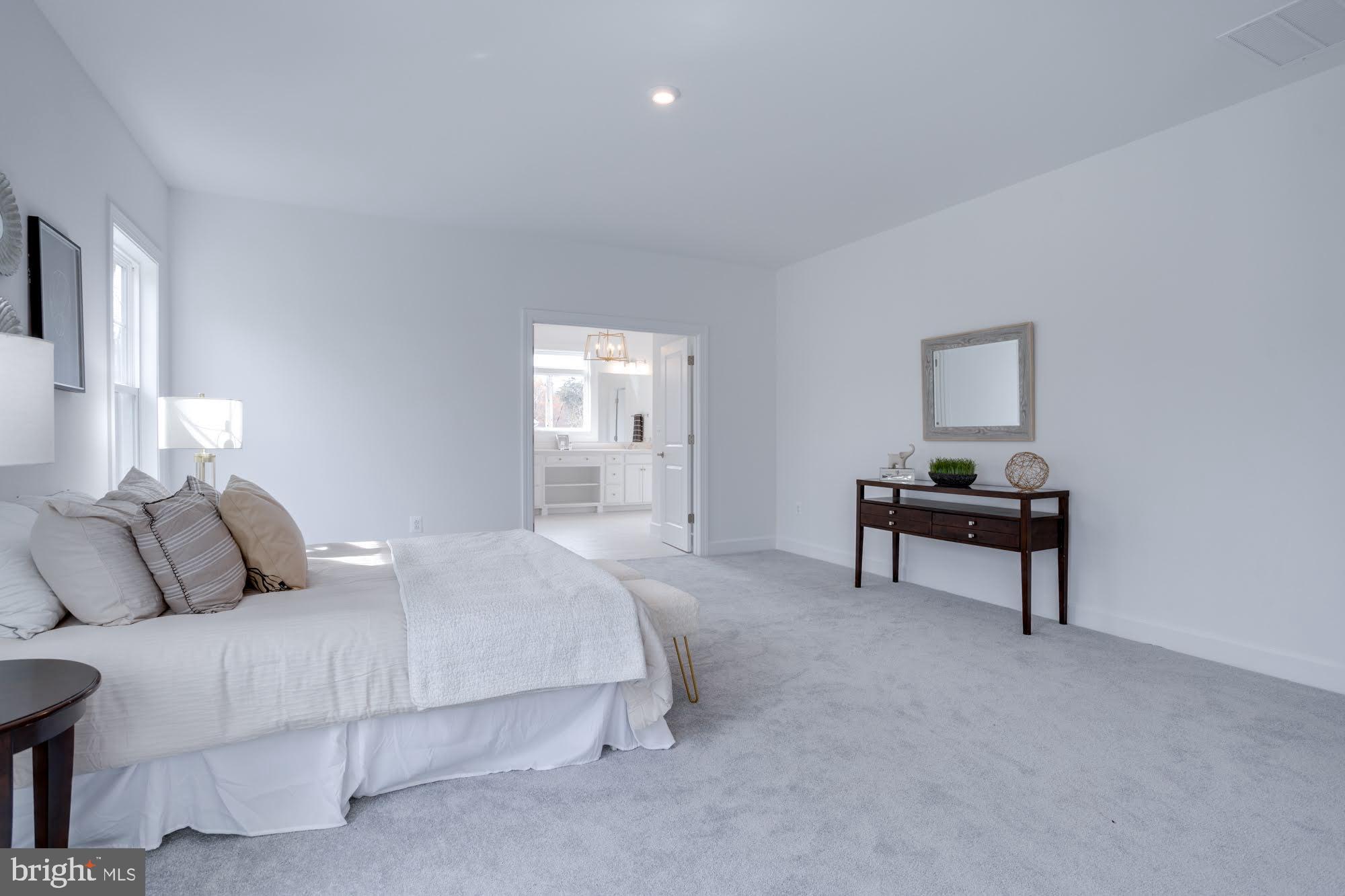 FAIRFAX ACRES - Residential