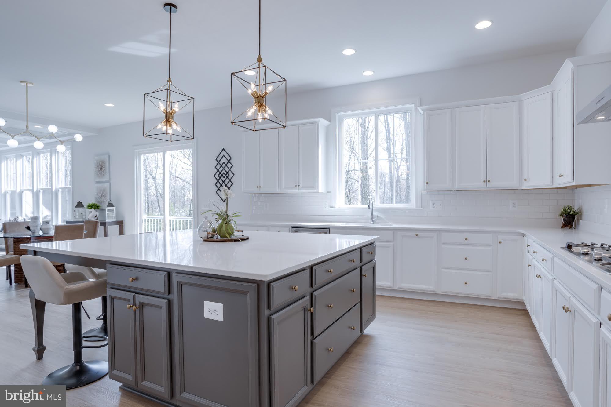 FAIRFAX ACRES - Residential