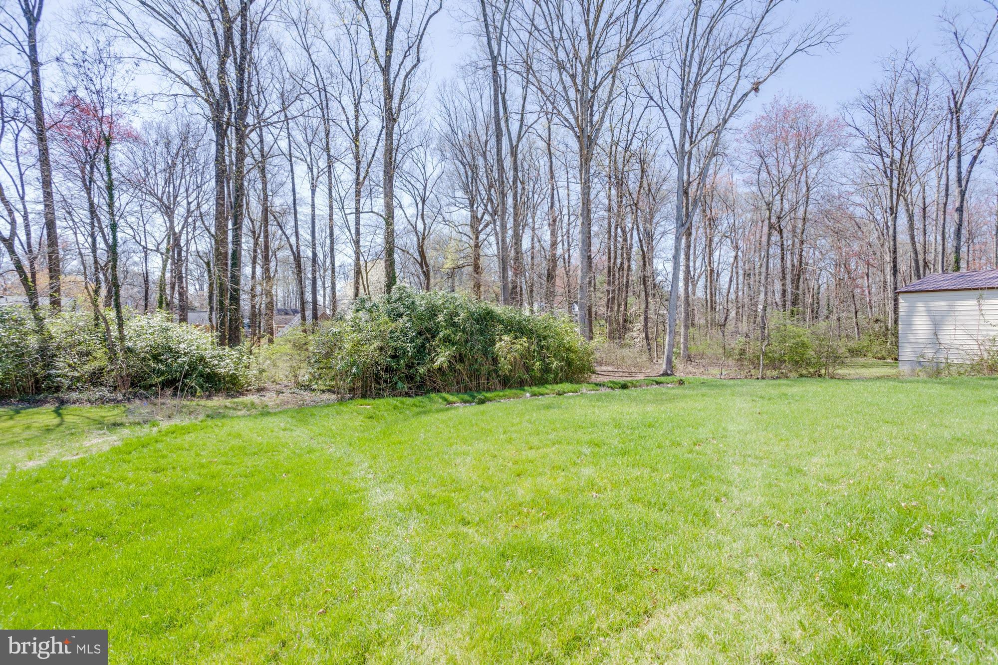 FAIRFAX ACRES - Residential