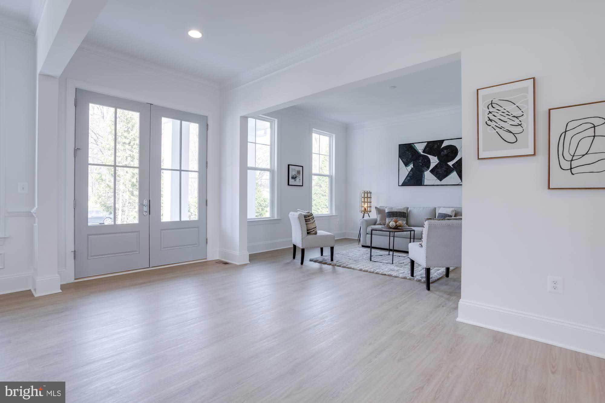 FAIRFAX ACRES - Residential