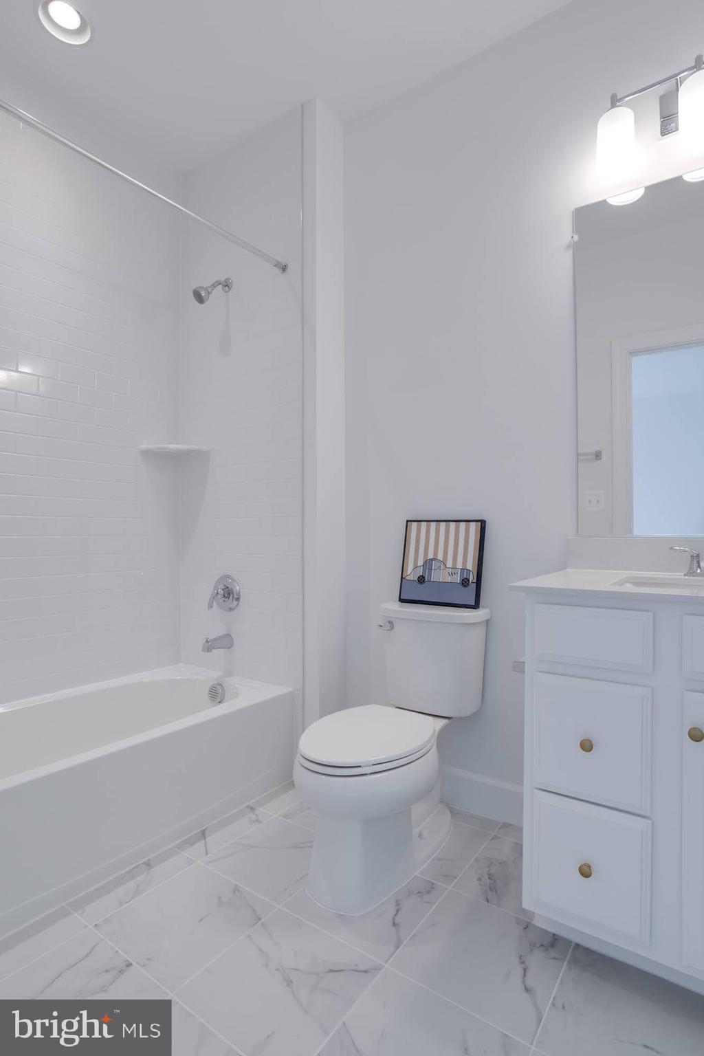 FAIRFAX ACRES - Residential