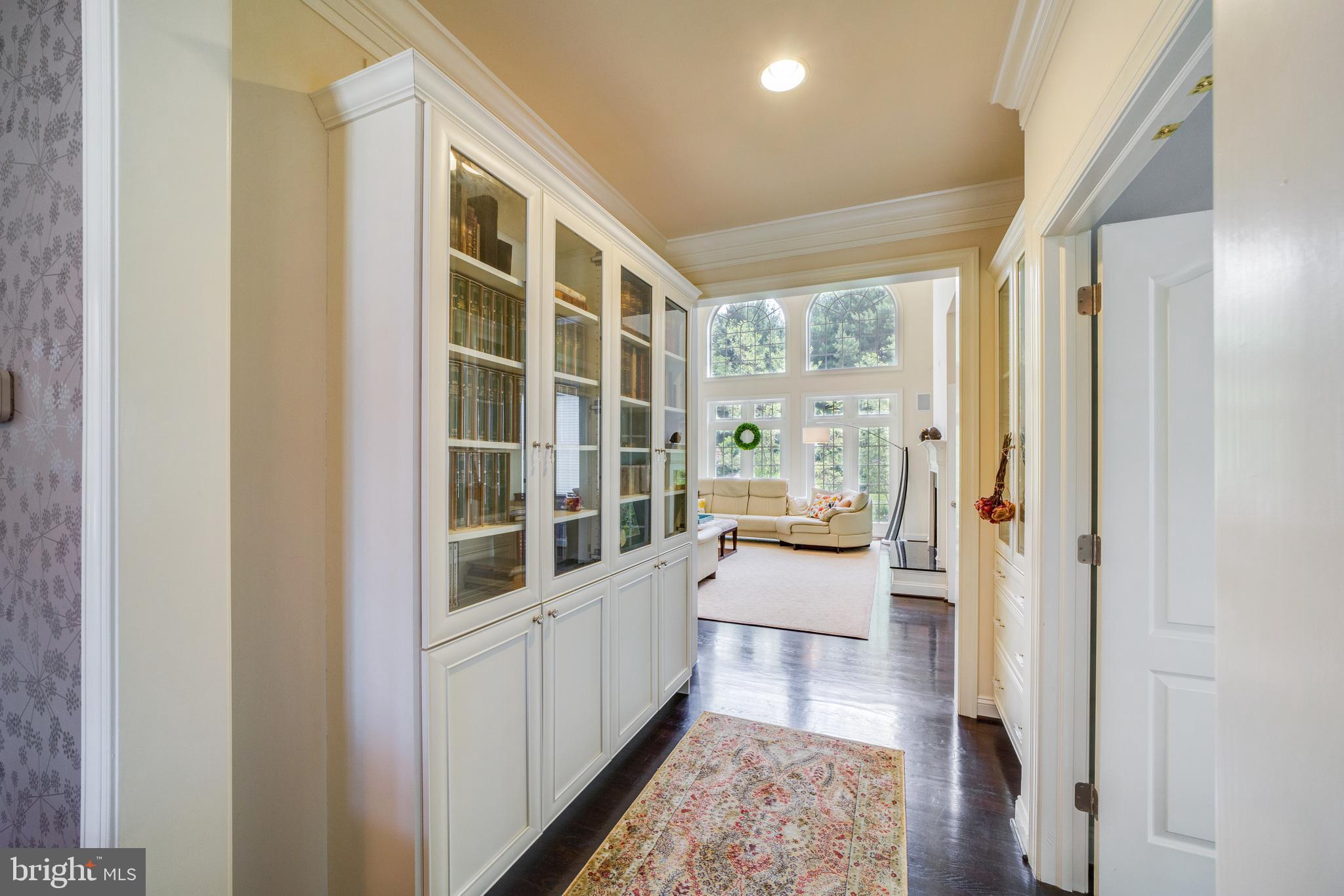 WHITEGATE - Residential