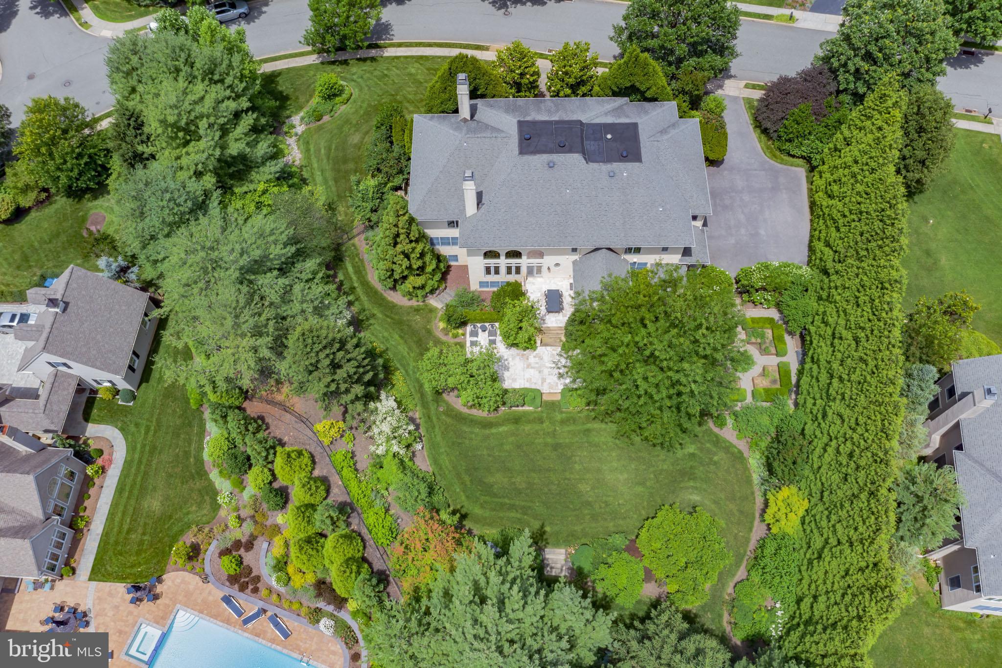 WHITEGATE - Residential