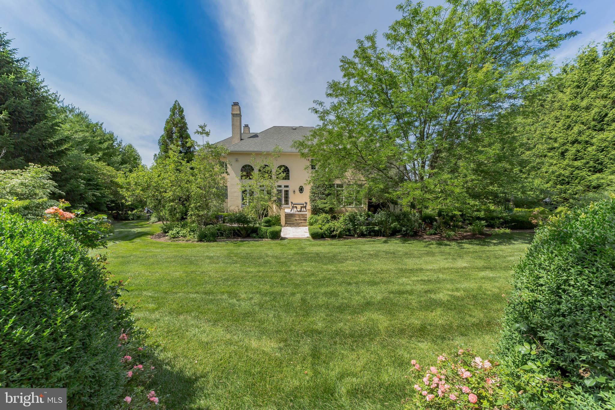 WHITEGATE - Residential