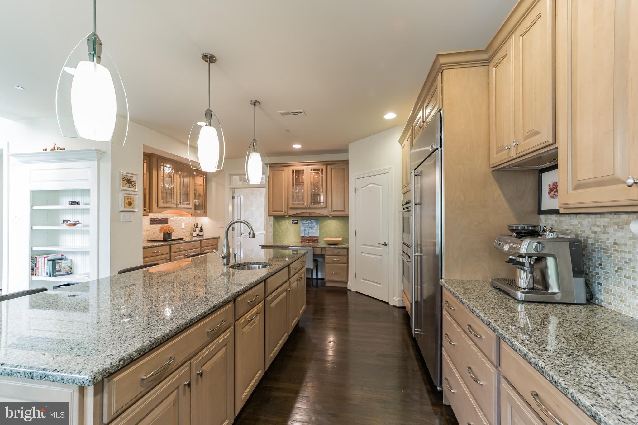 WHITEGATE - Residential