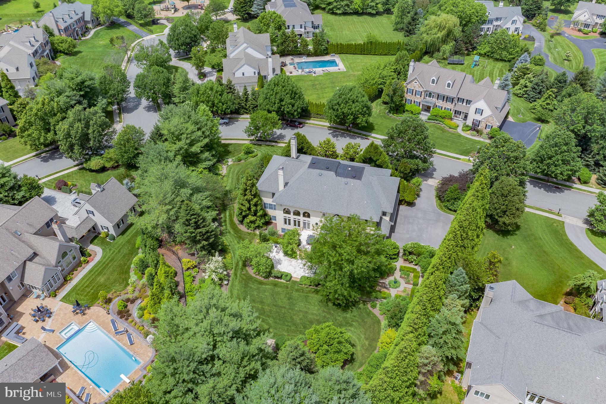 WHITEGATE - Residential