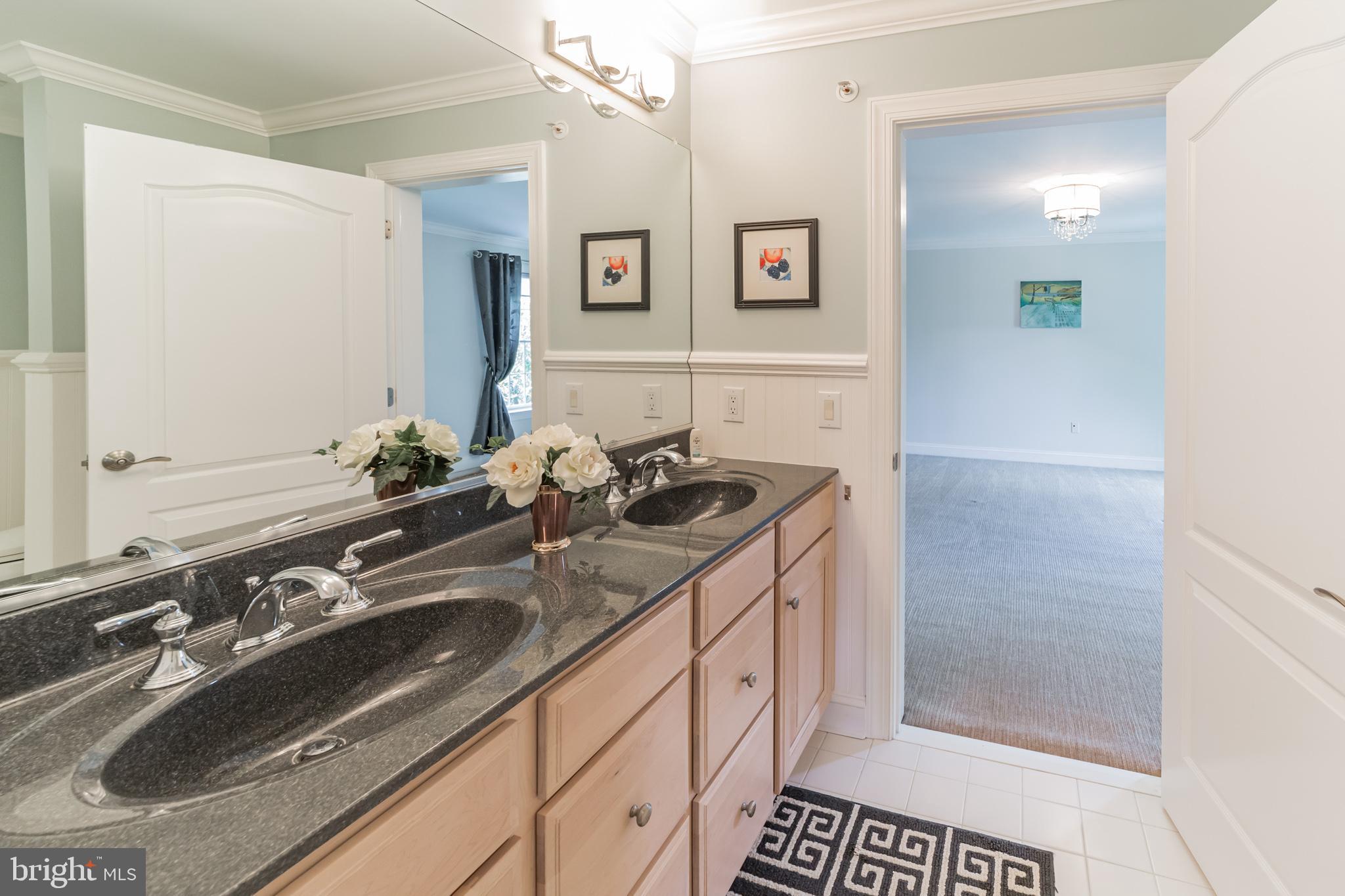 WHITEGATE - Residential