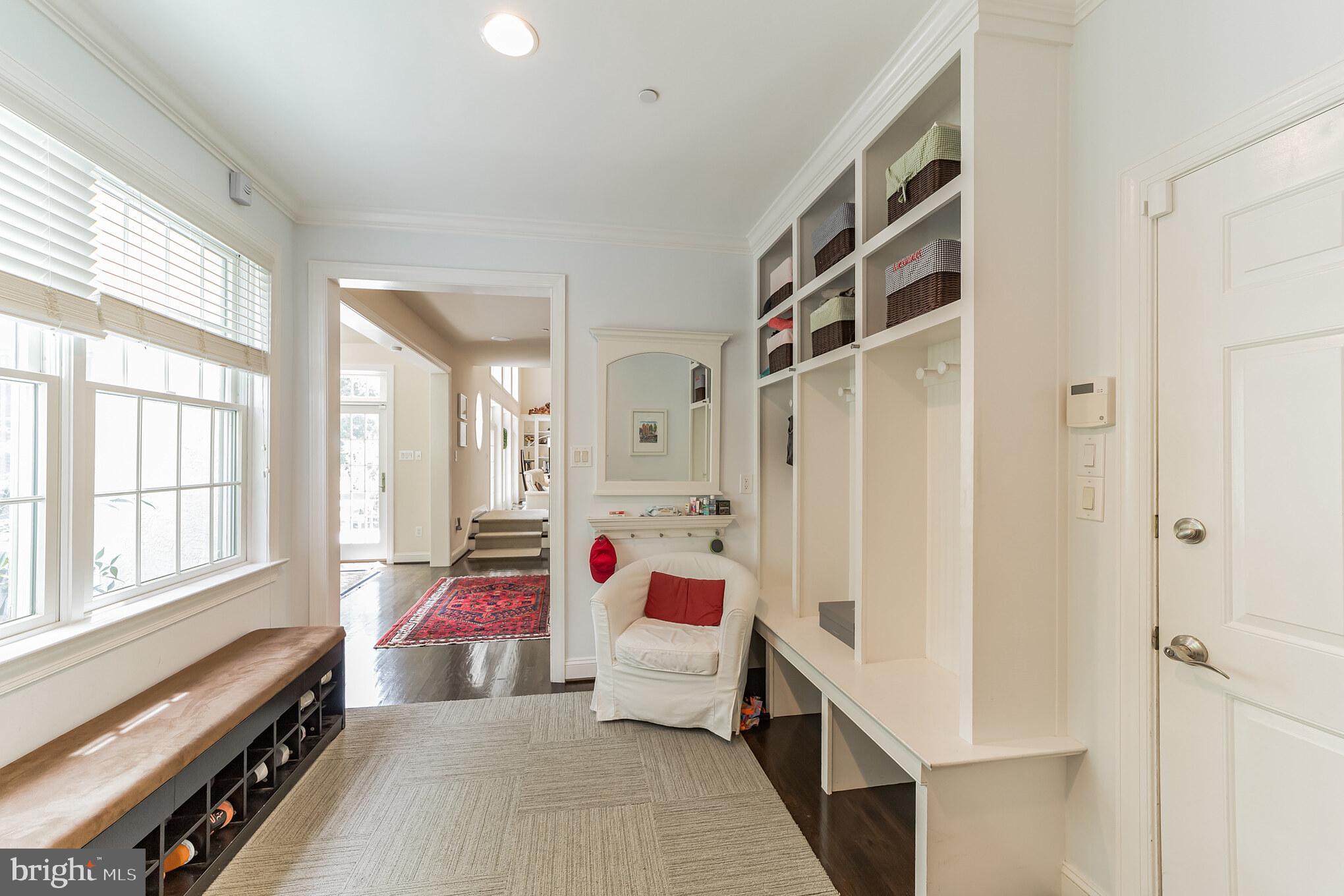 WHITEGATE - Residential