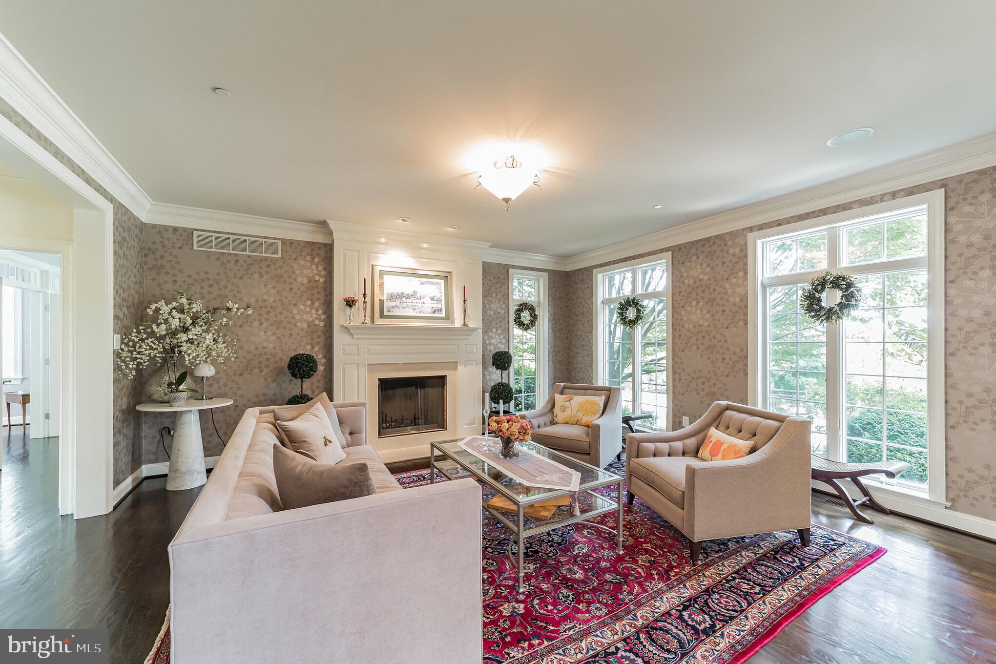 WHITEGATE - Residential