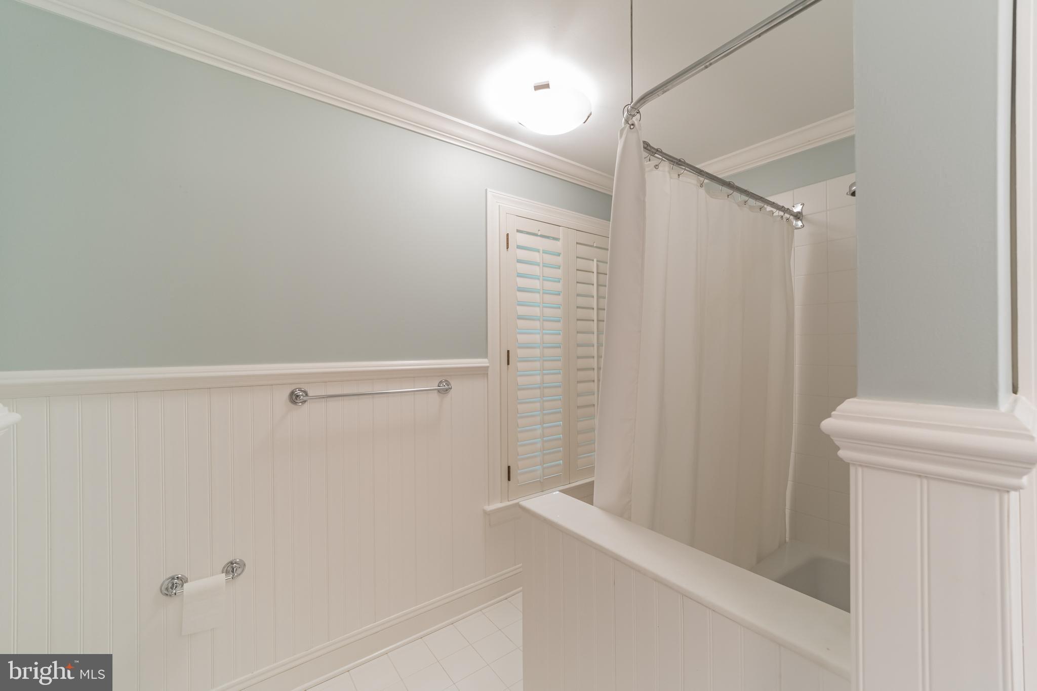 WHITEGATE - Residential