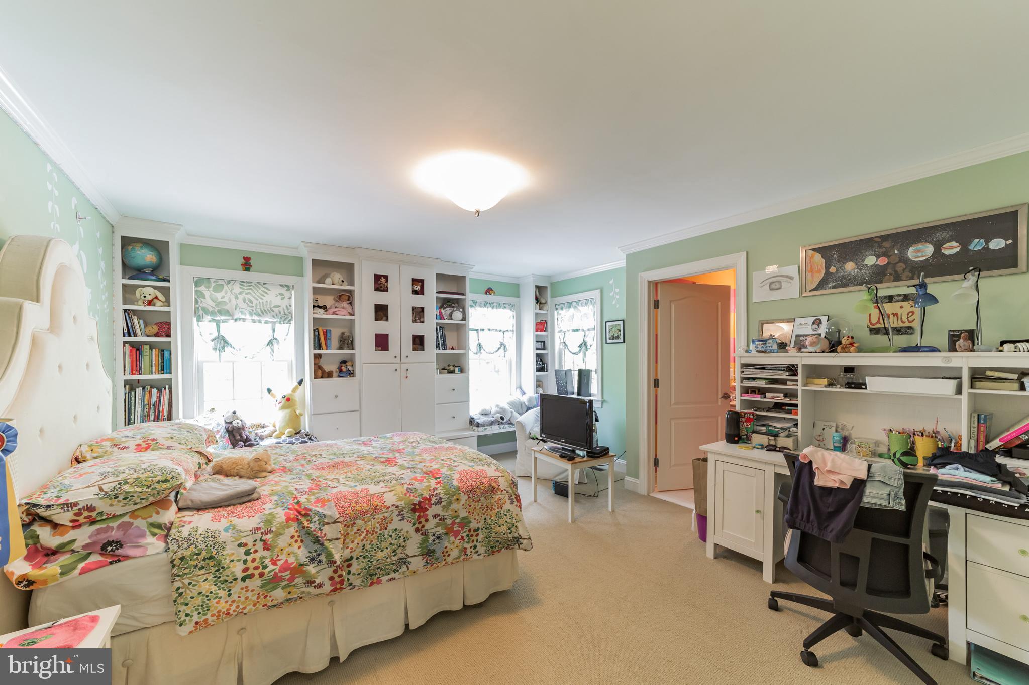 WHITEGATE - Residential