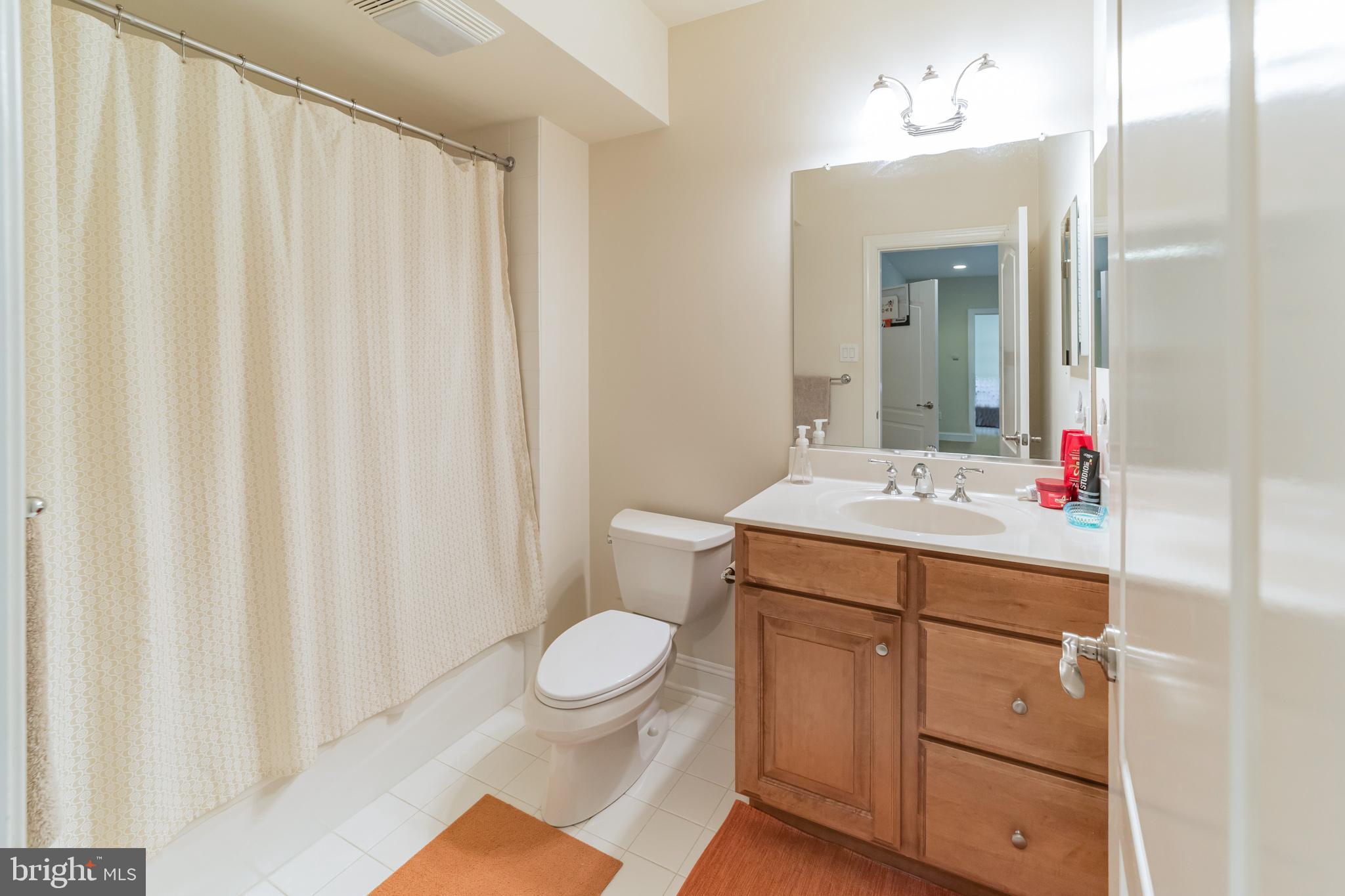 WHITEGATE - Residential