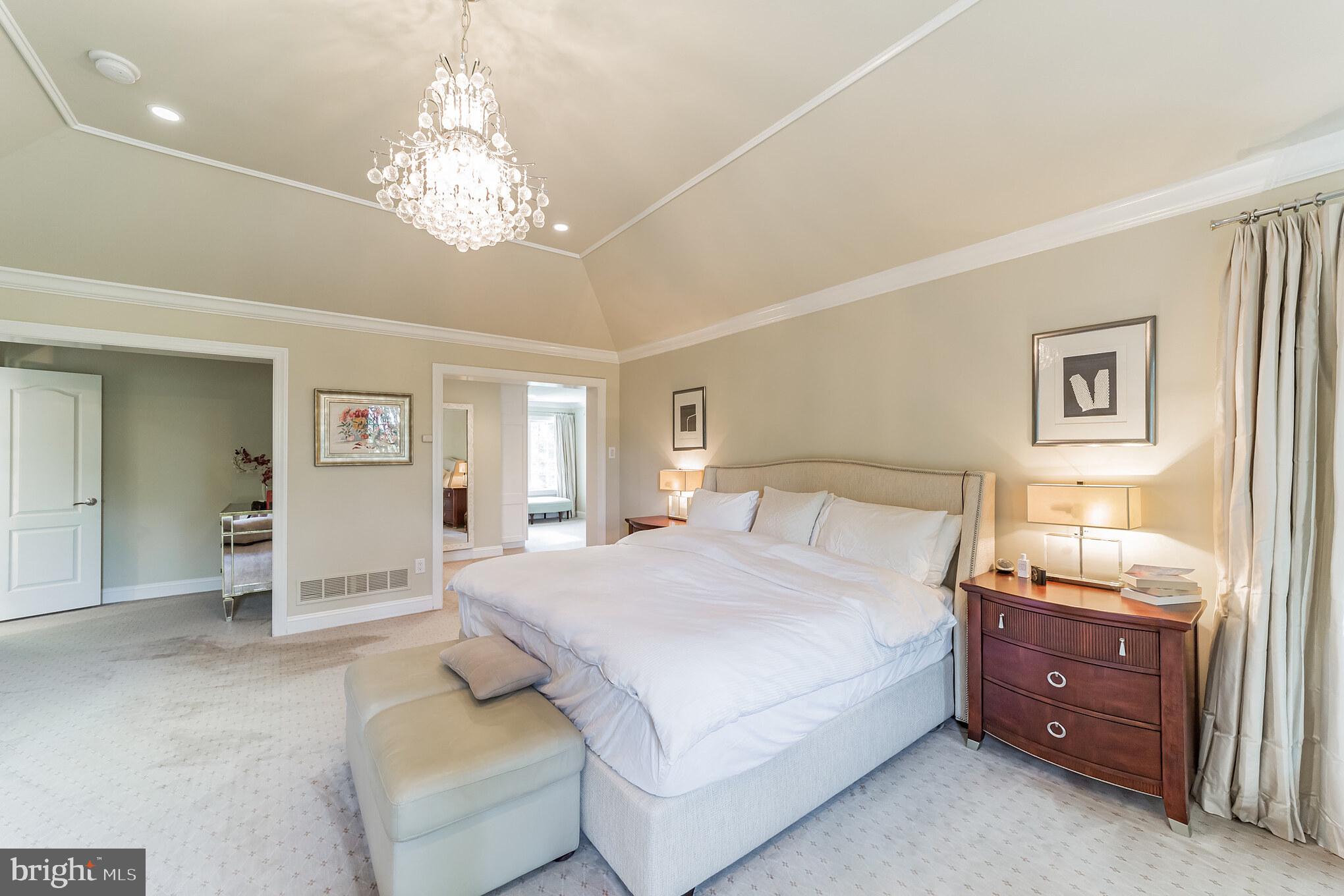 WHITEGATE - Residential