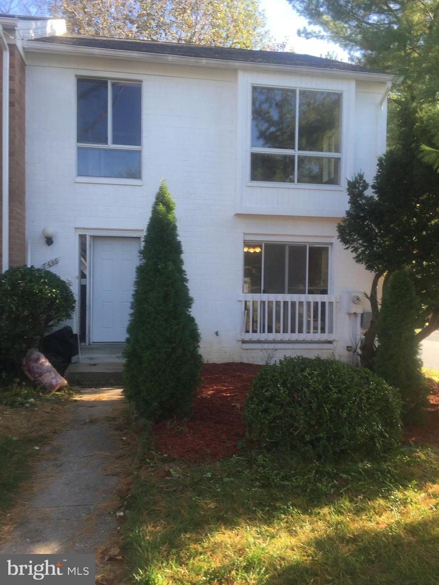 NICE REMODELED END UNIT TOWNHOUSE       3  BEDROOM,  3 FULL BATH,      1 HALF BATH,   ,FINISHED BASEMENT,NEW  KITCHEN WITH      GRANITE COUNTER TOP,S.S APPLIANCES.MUST SEE