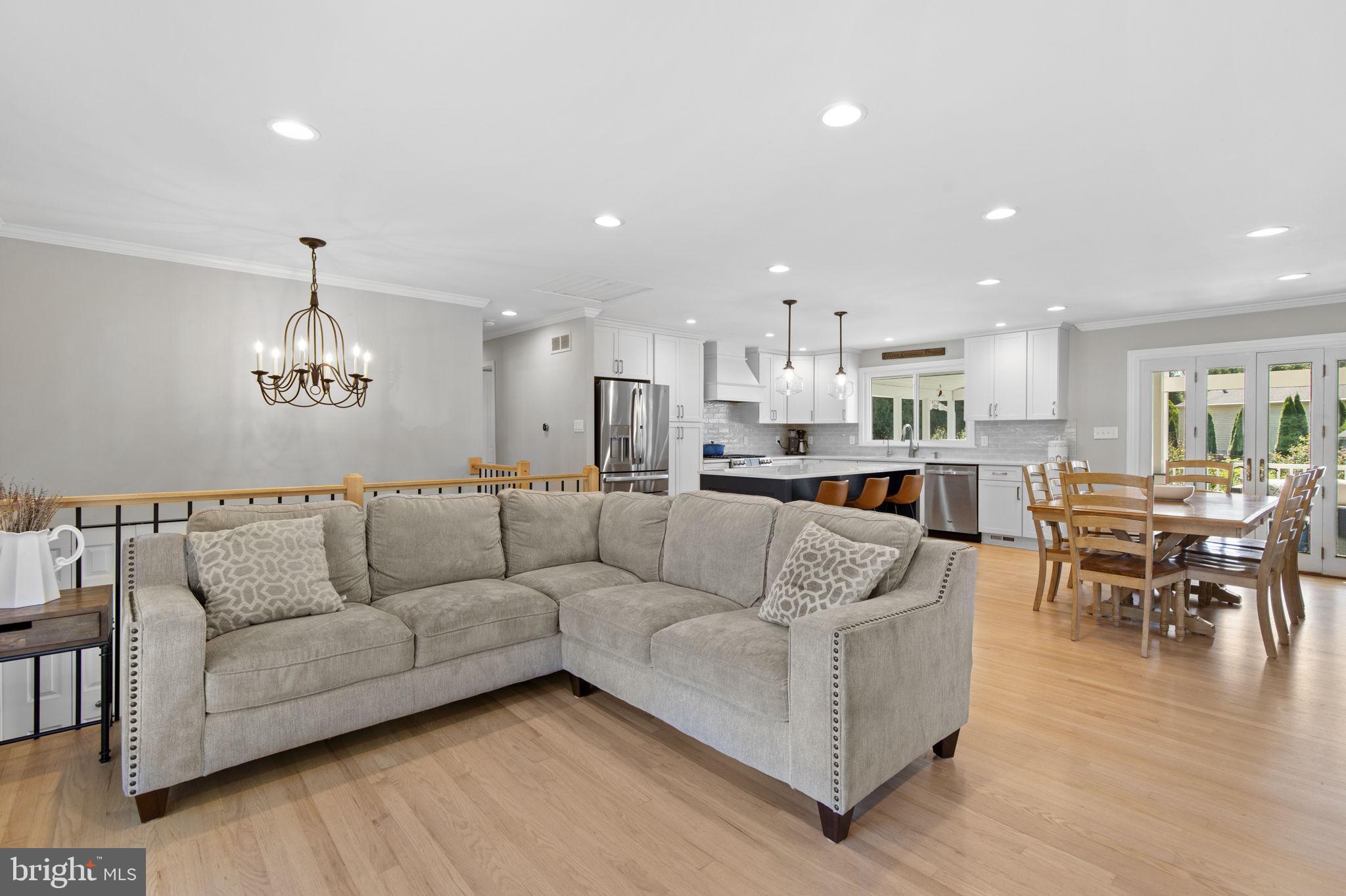 PLEASANT HILLS - Residential